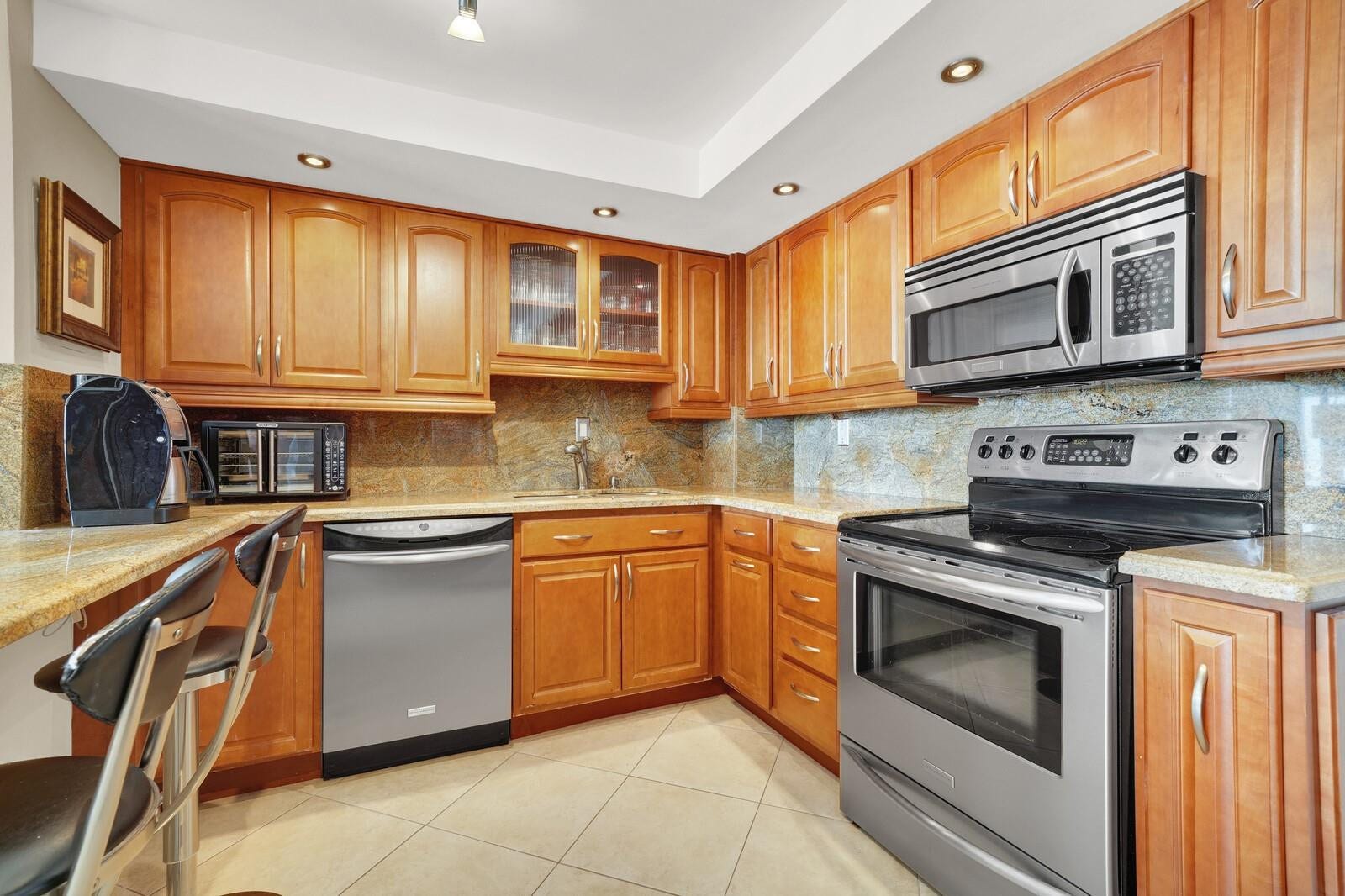 3850 Galt Ocean Drive, #2004, Fort Lauderdale, FL 33308 Kitchen