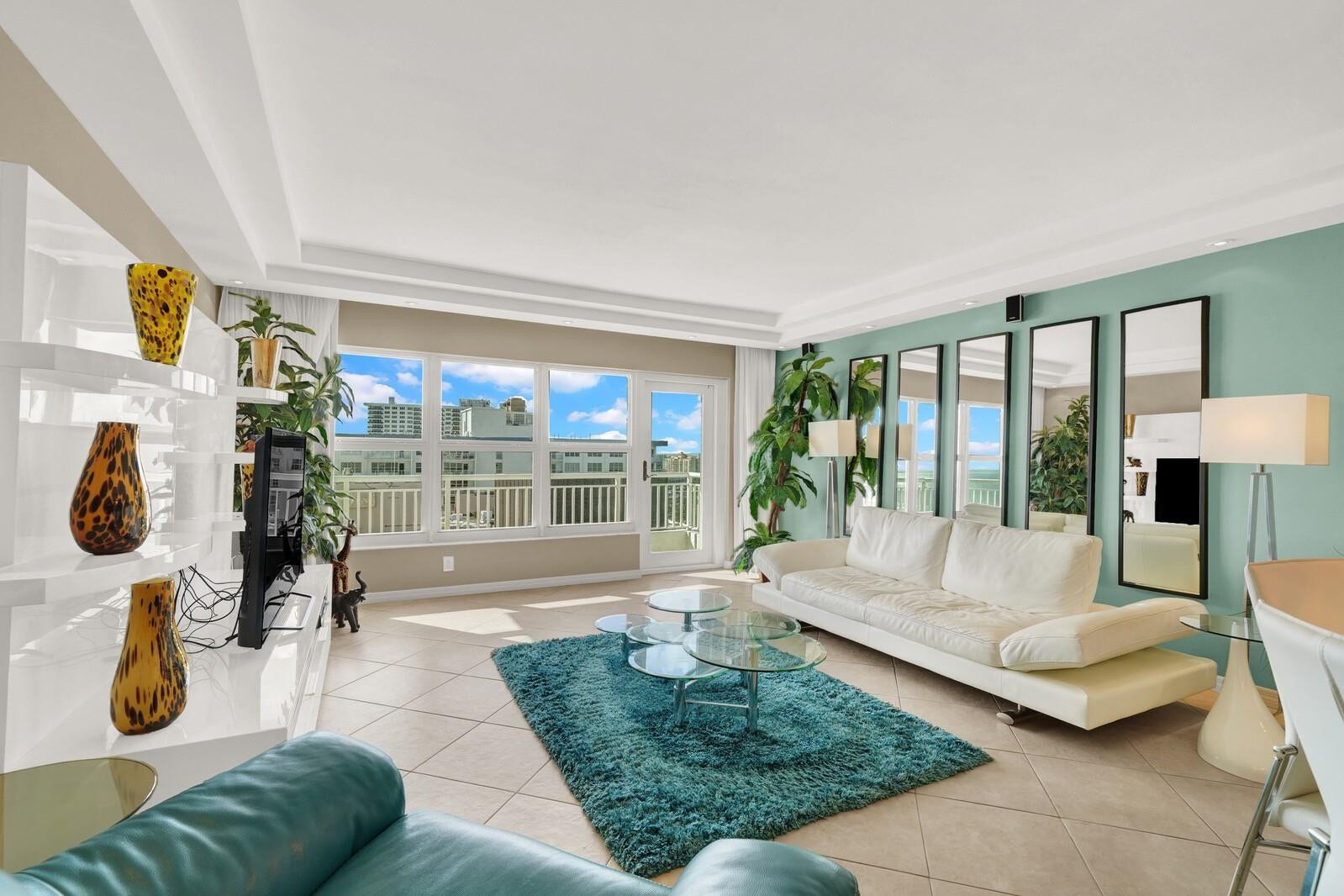 3850 Galt Ocean Drive, #2004, Fort Lauderdale, FL 33308 Living room