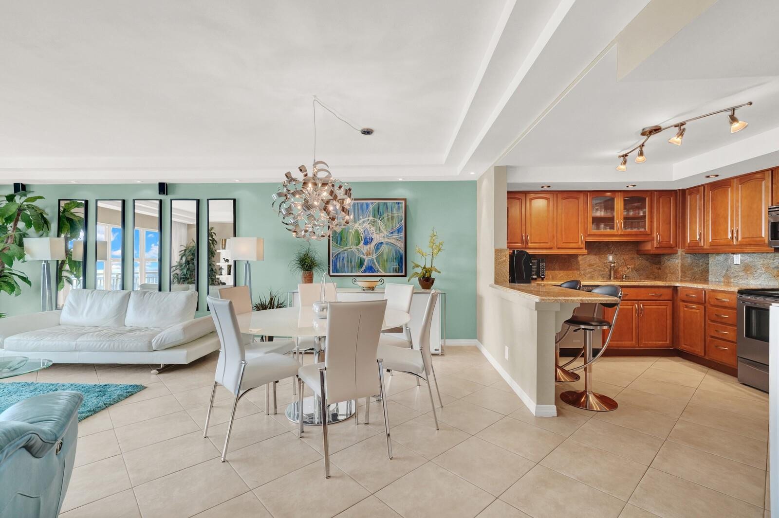 3850 Galt Ocean Drive, #2004, Fort Lauderdale, FL 33308 Dining room