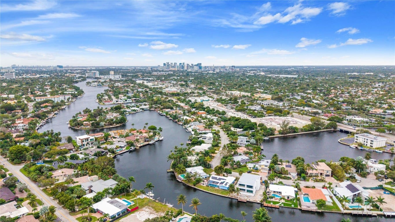 2464 NE 22nd Terrace, Fort Lauderdale, FL 33305