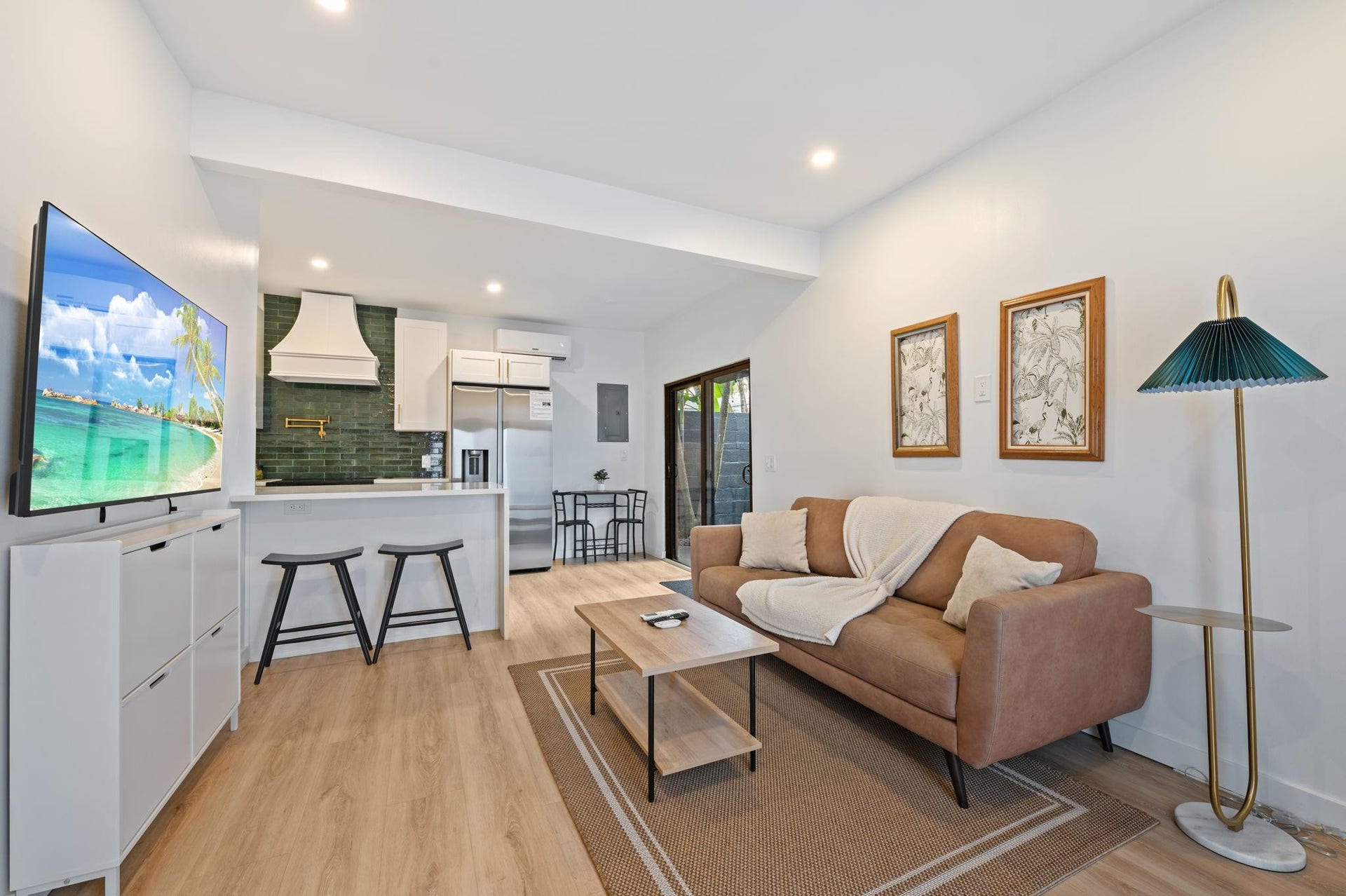 648 NE 16th Terrace, Fort Lauderdale, FL 33304