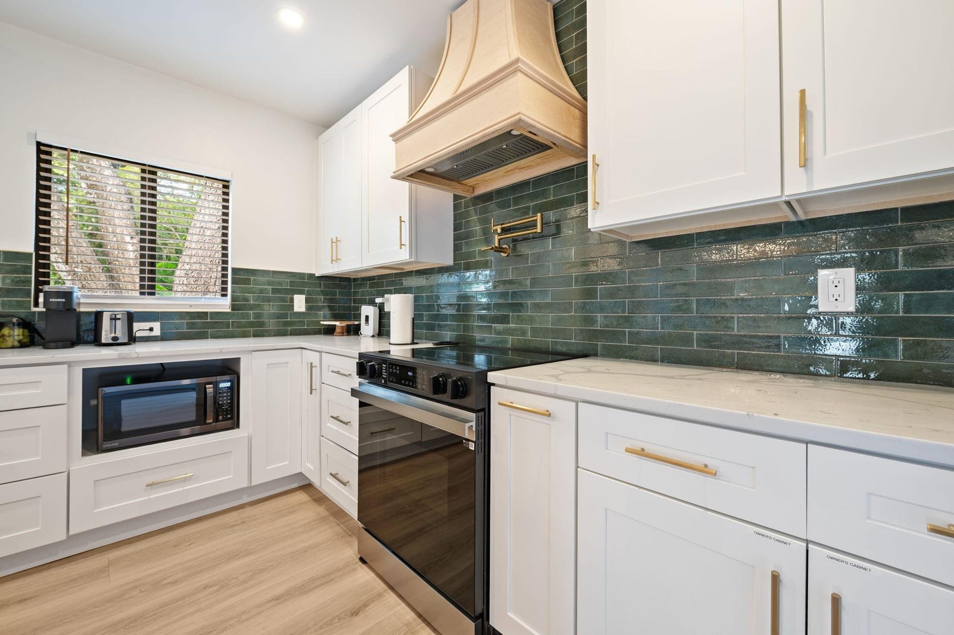 648 NE 16th Terrace, Fort Lauderdale, FL 33304