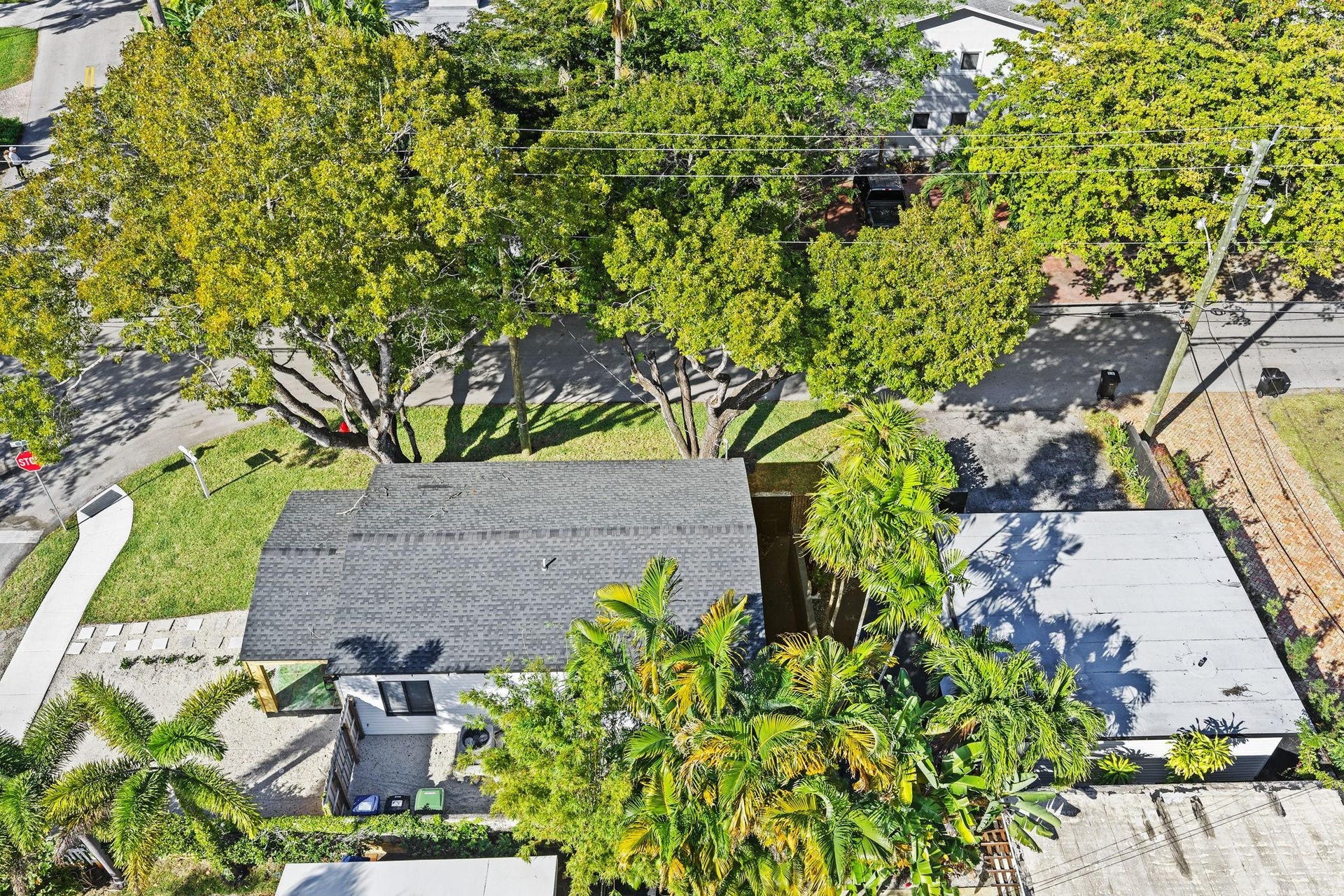 648 NE 16th Terrace, Fort Lauderdale, FL 33304