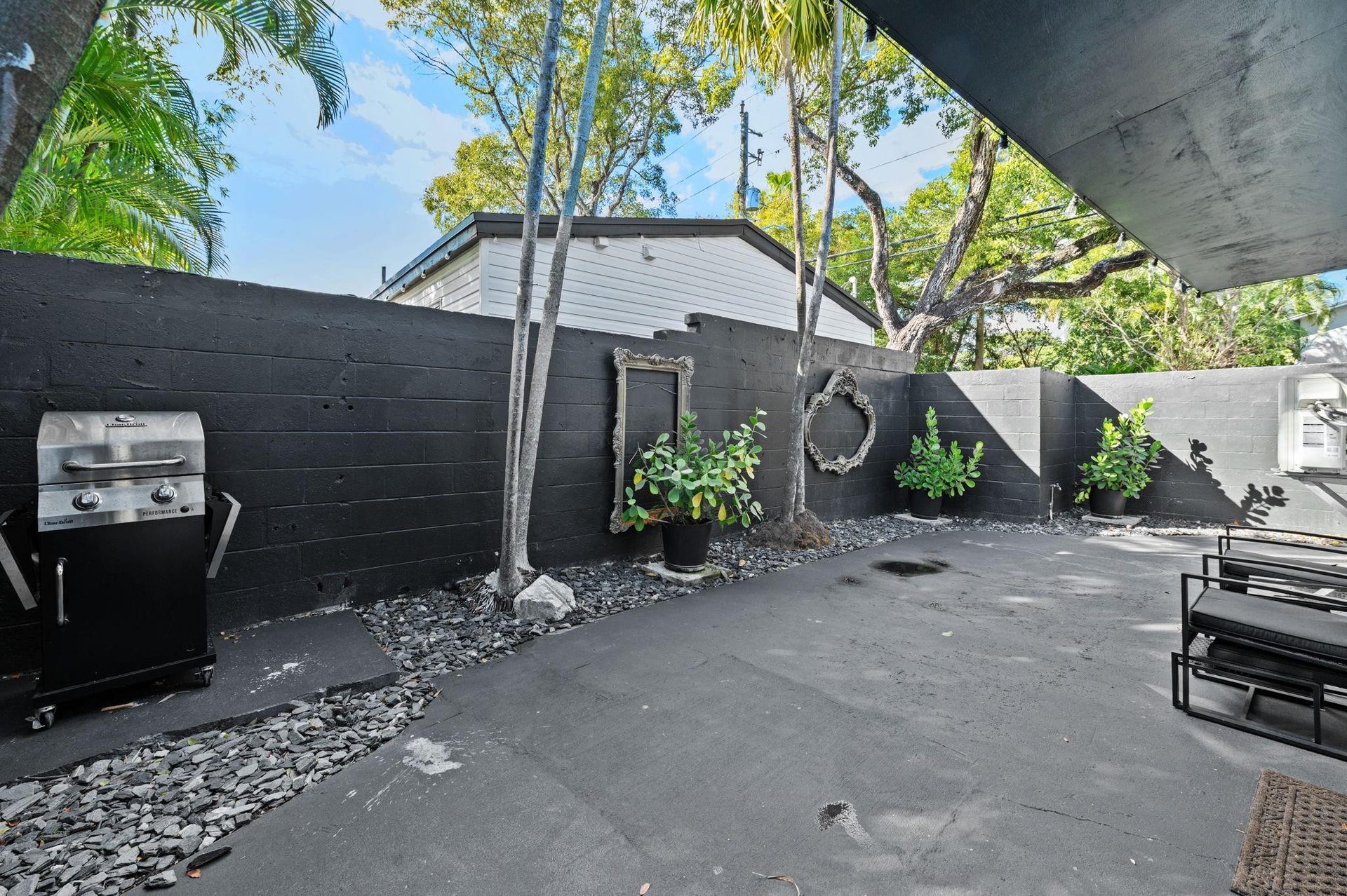 648 NE 16th Terrace, Fort Lauderdale, FL 33304