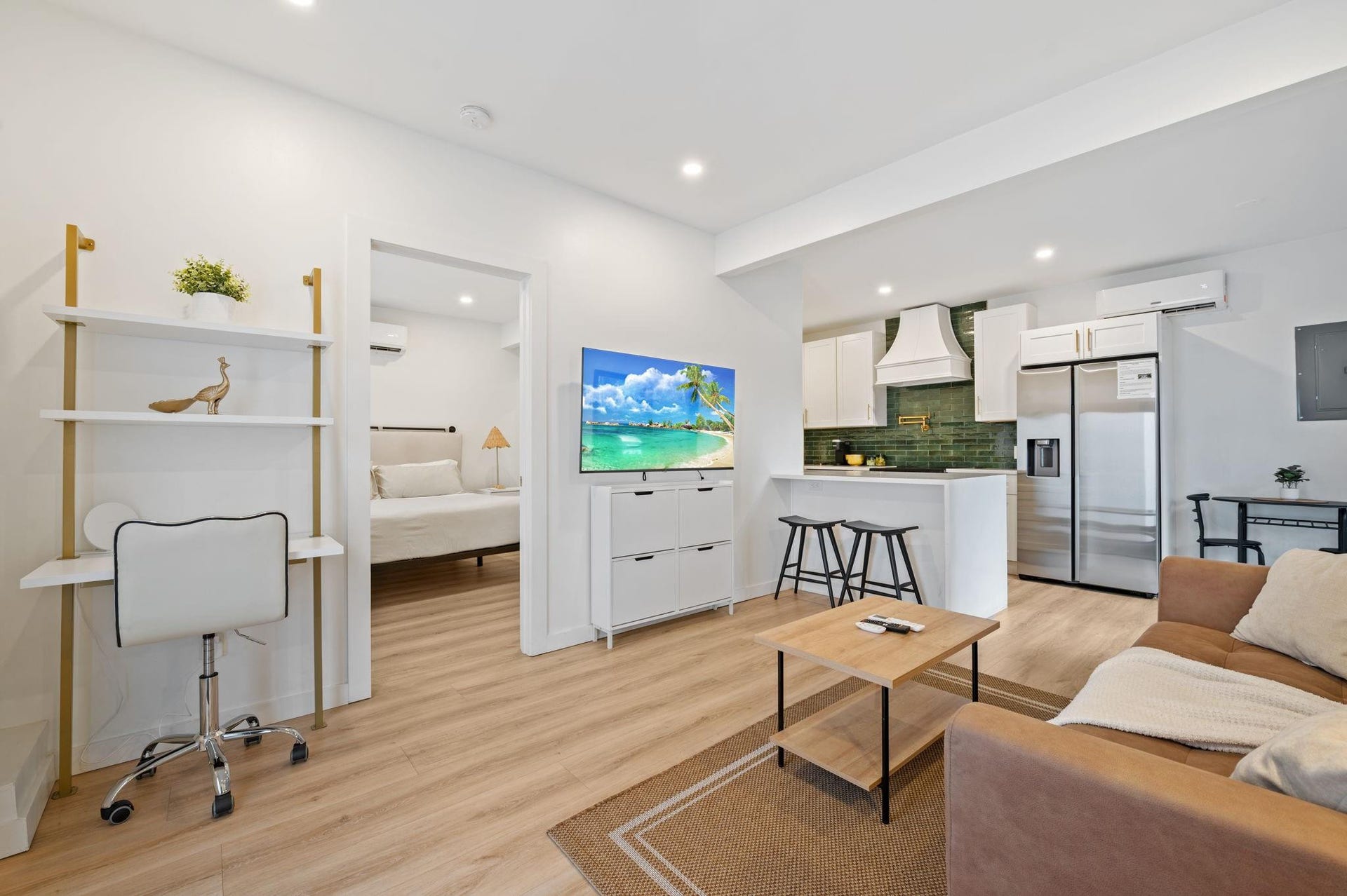648 NE 16th Terrace, Fort Lauderdale, FL 33304