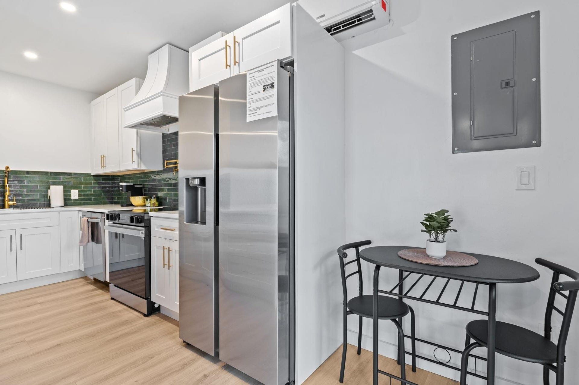 648 NE 16th Terrace, Fort Lauderdale, FL 33304