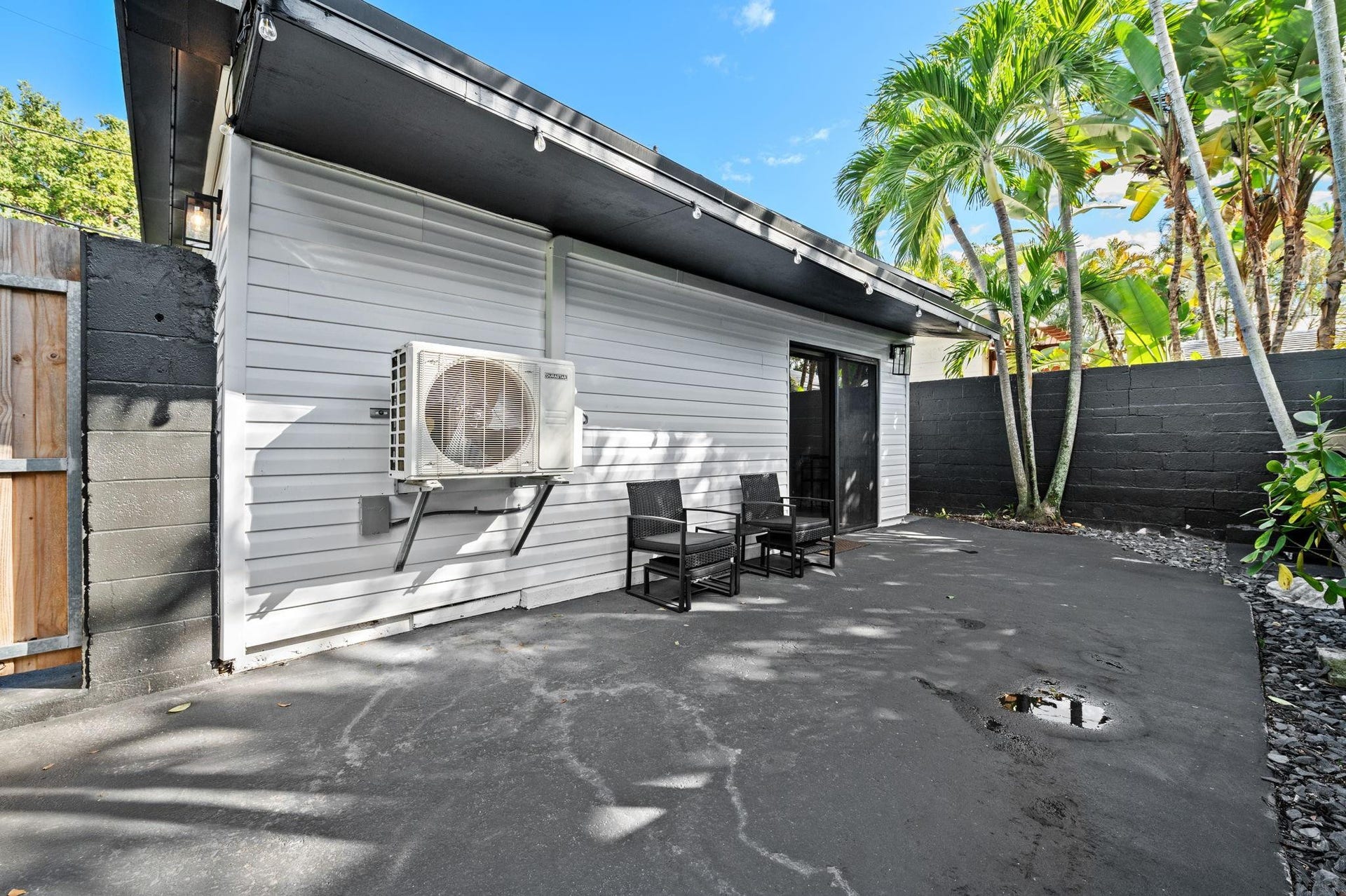 648 NE 16th Terrace, Fort Lauderdale, FL 33304
