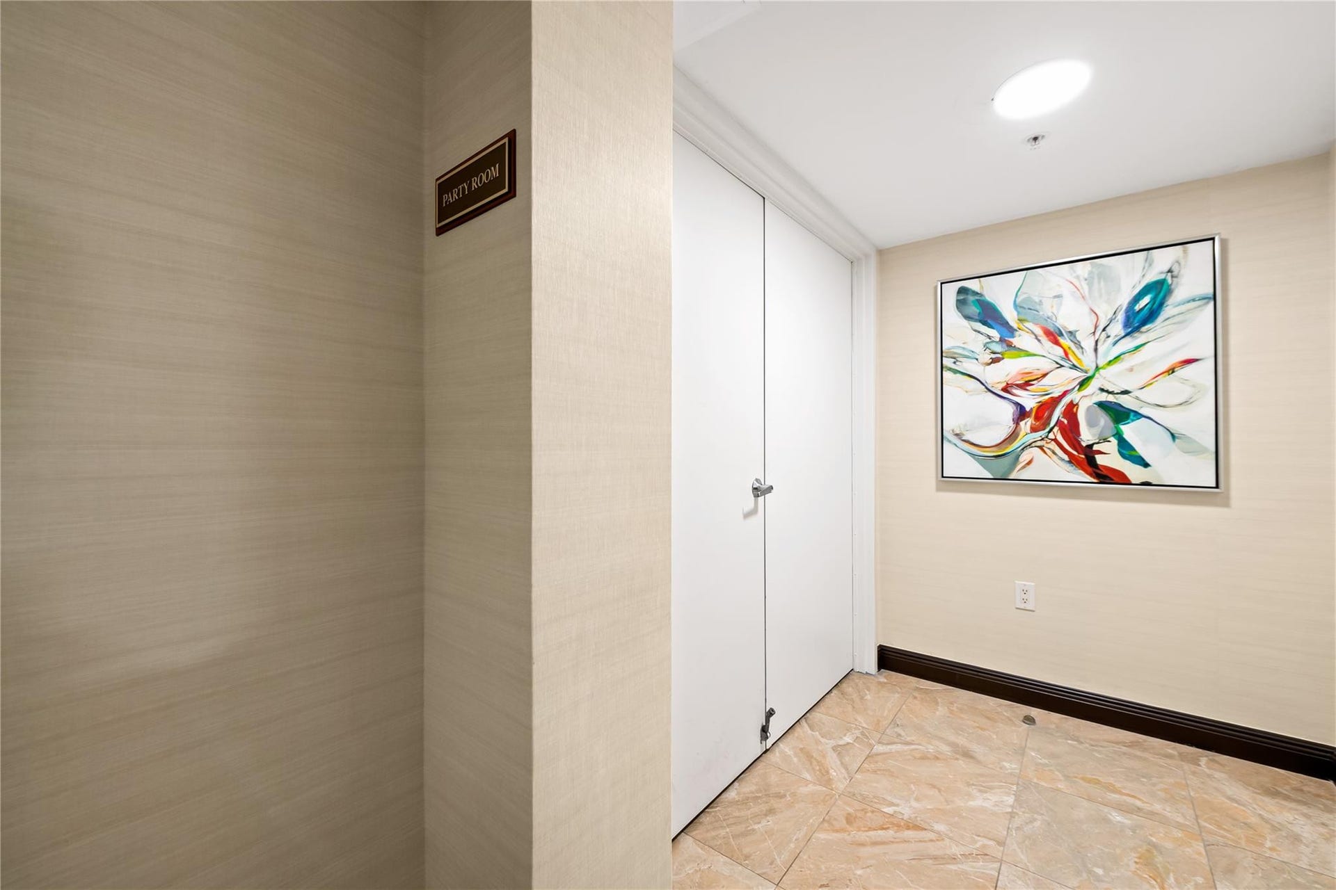 2011 N Ocean Boulevard, #504, Fort Lauderdale, FL 33305 Entrance to Club room