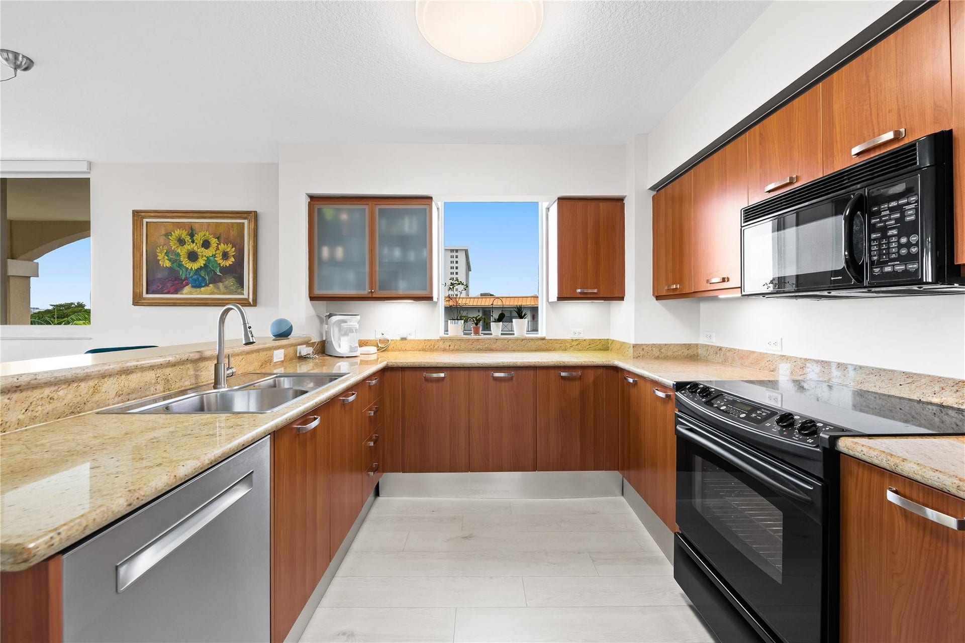 2011 N Ocean Boulevard, #504, Fort Lauderdale, FL 33305 Photo 9