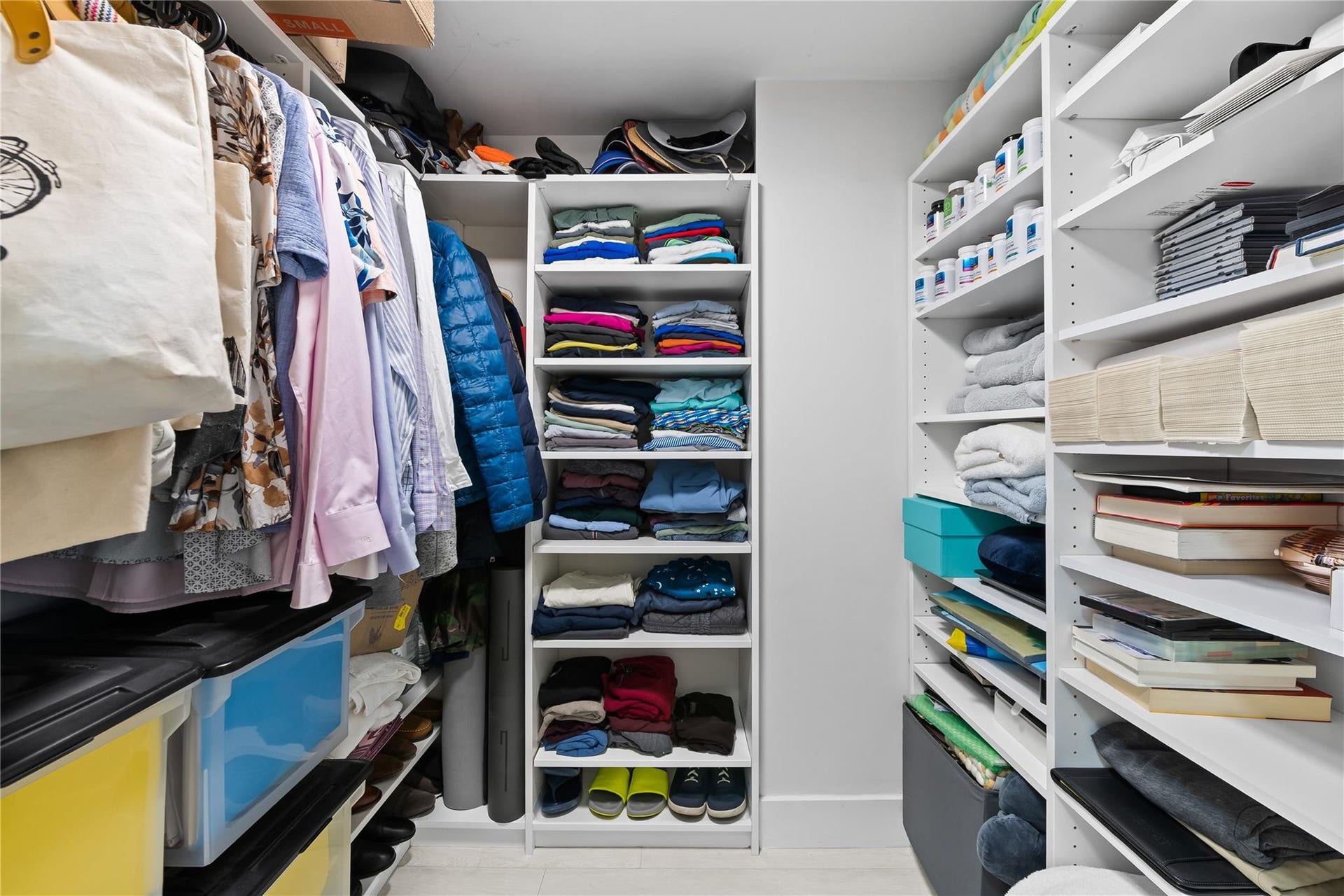 2011 N Ocean Boulevard, #504, Fort Lauderdale, FL 33305 Primary walk in closet