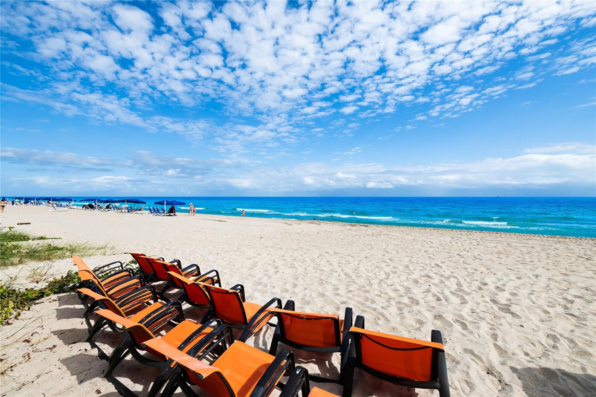 2011 N Ocean Boulevard, #504, Fort Lauderdale, FL 33305 Chairs for owners use