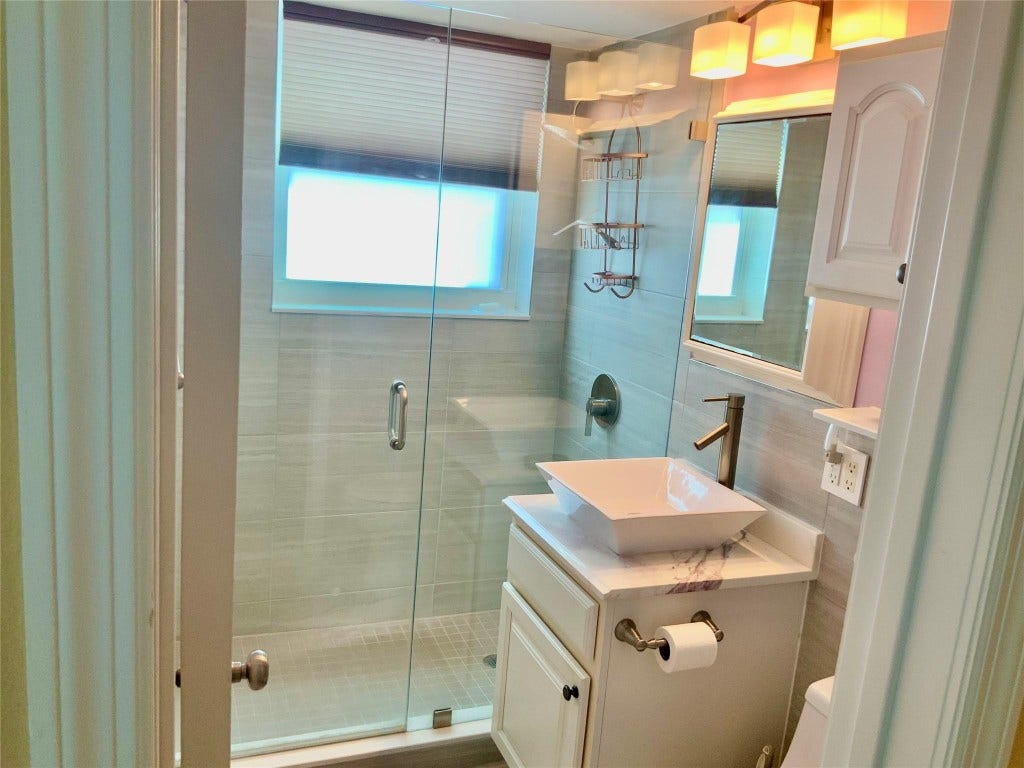 700 Bayshore Drive, #13, Fort Lauderdale, FL 33304 700 Bayshore Drive, #13, Fort Lauderdale, FL 33304