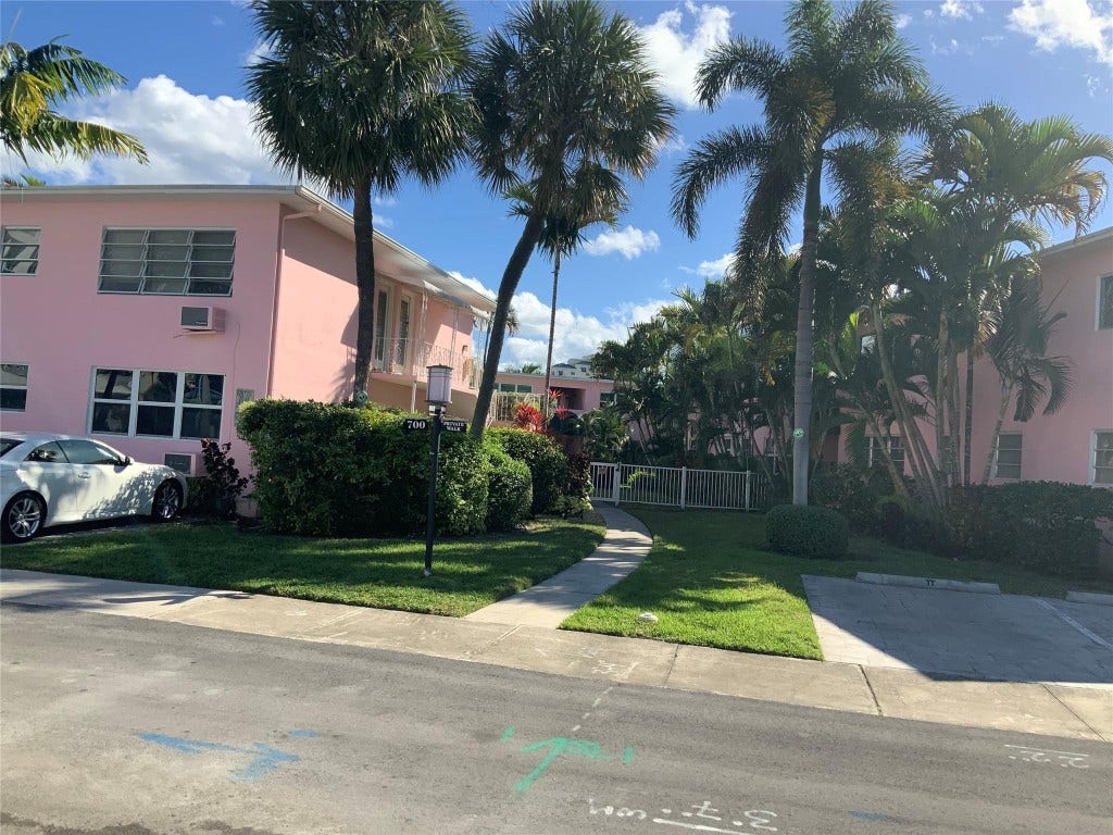 700 Bayshore Drive, #13, Fort Lauderdale, FL 33304 700 Bayshore Drive, #13, Fort Lauderdale, FL 33304
