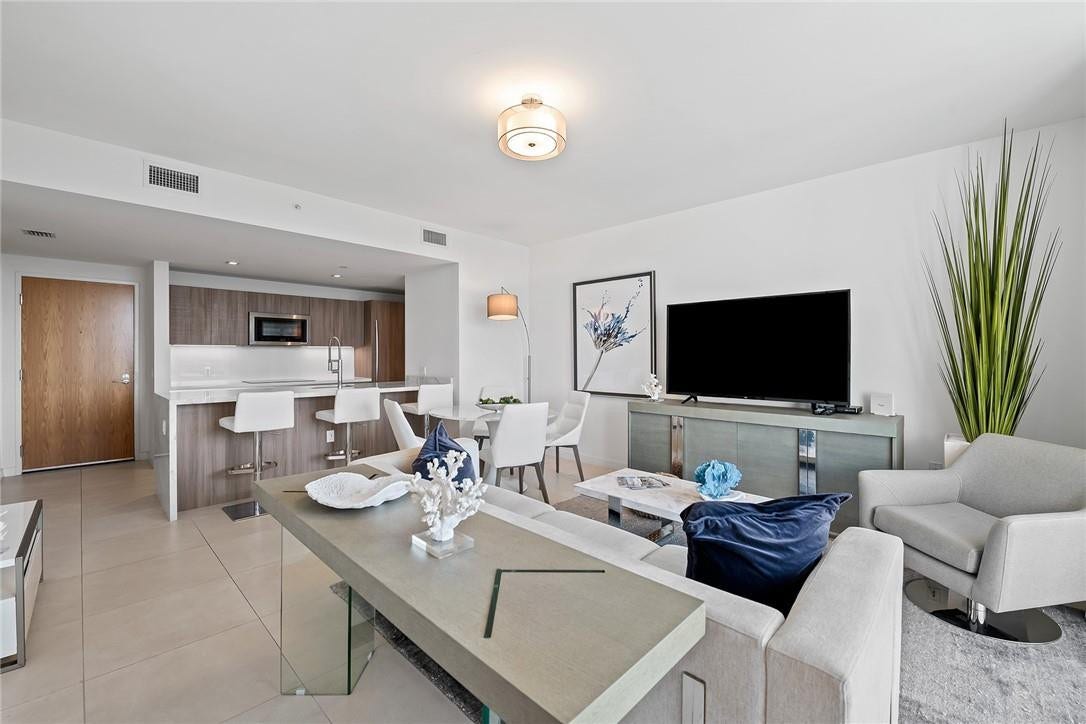401 N Birch Road, #614, Fort Lauderdale, FL 33304 401 N Birch Road, #614, Fort Lauderdale, FL 33304