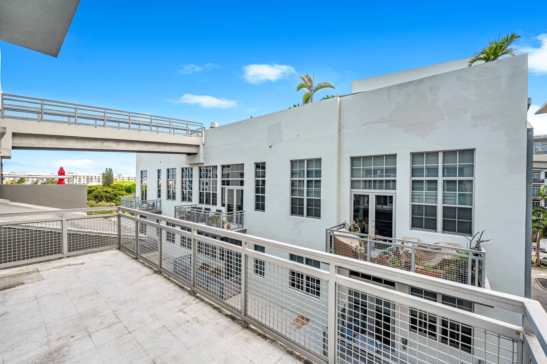 445 N ANDREWS #301-45