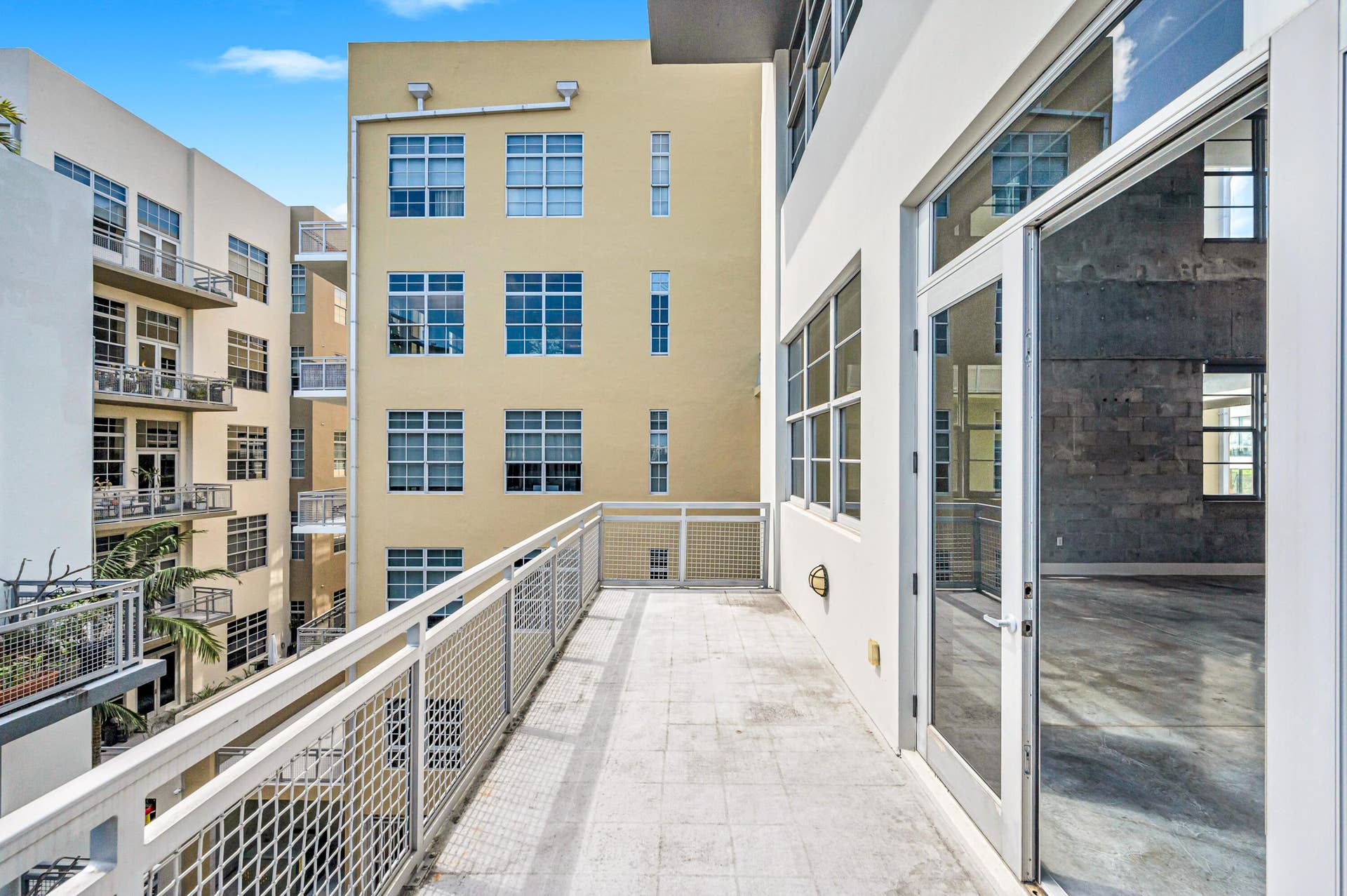 445 N ANDREWS #301-42