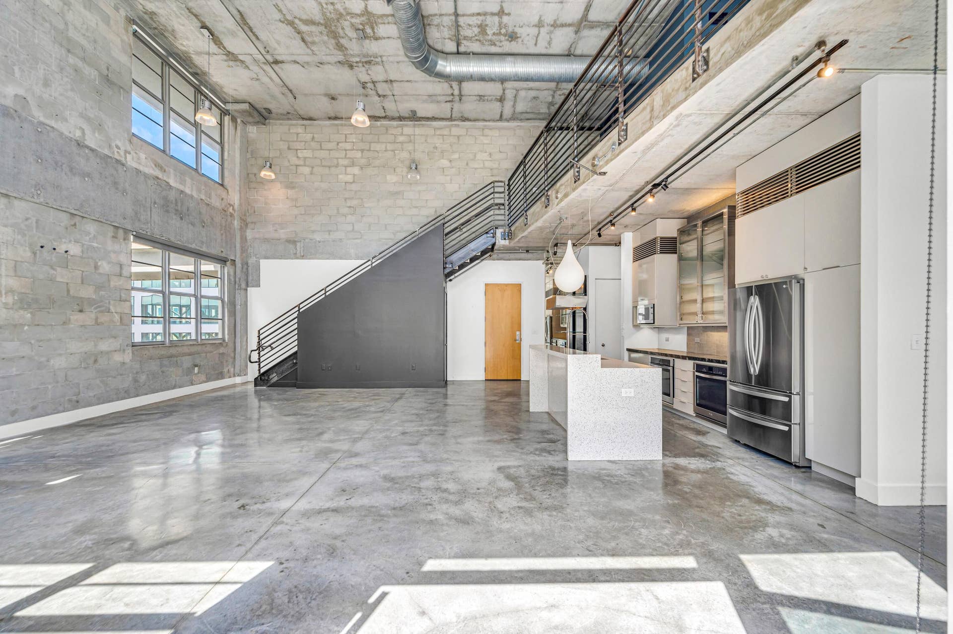 445 N ANDREWS #301-40