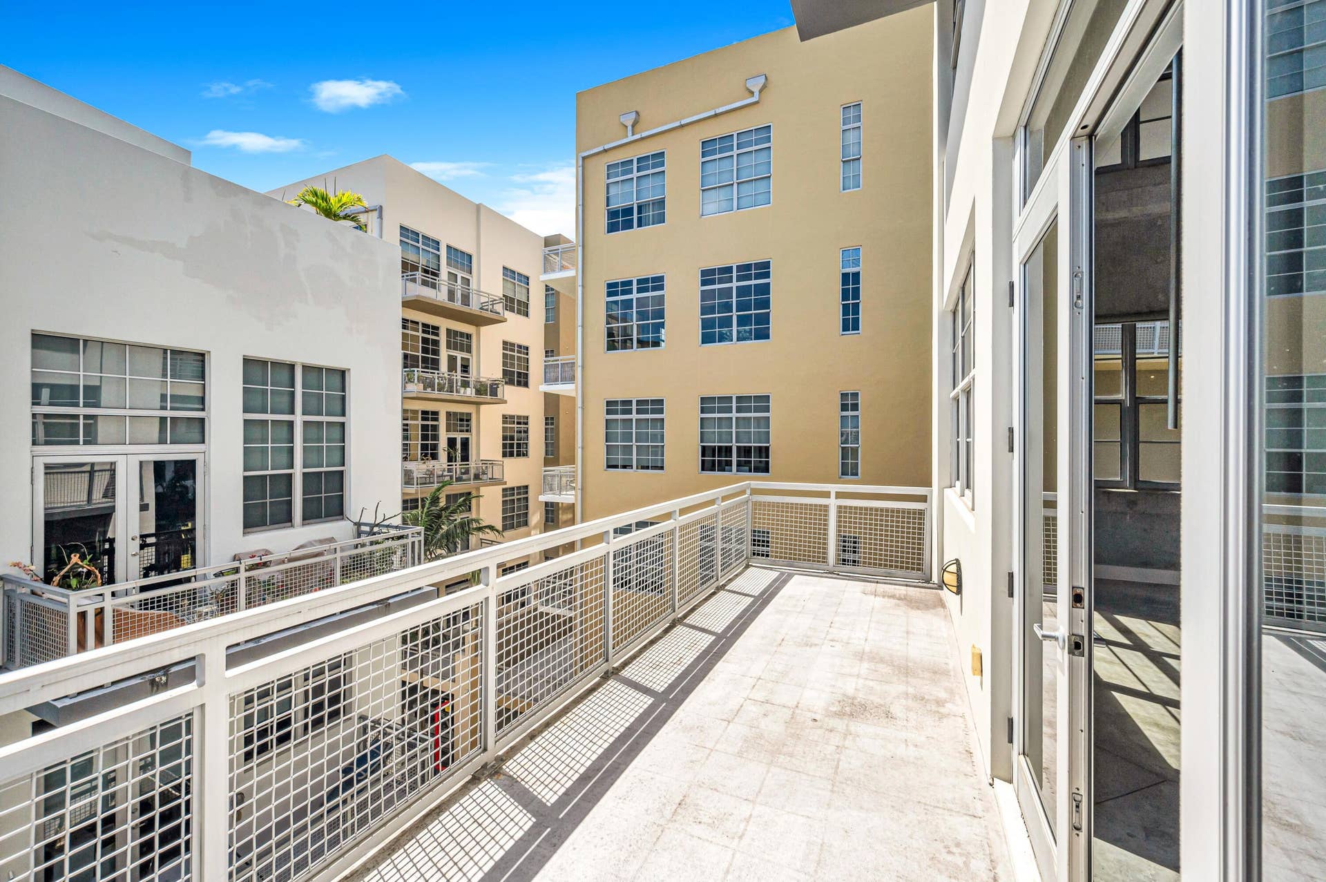 445 N ANDREWS #301-41