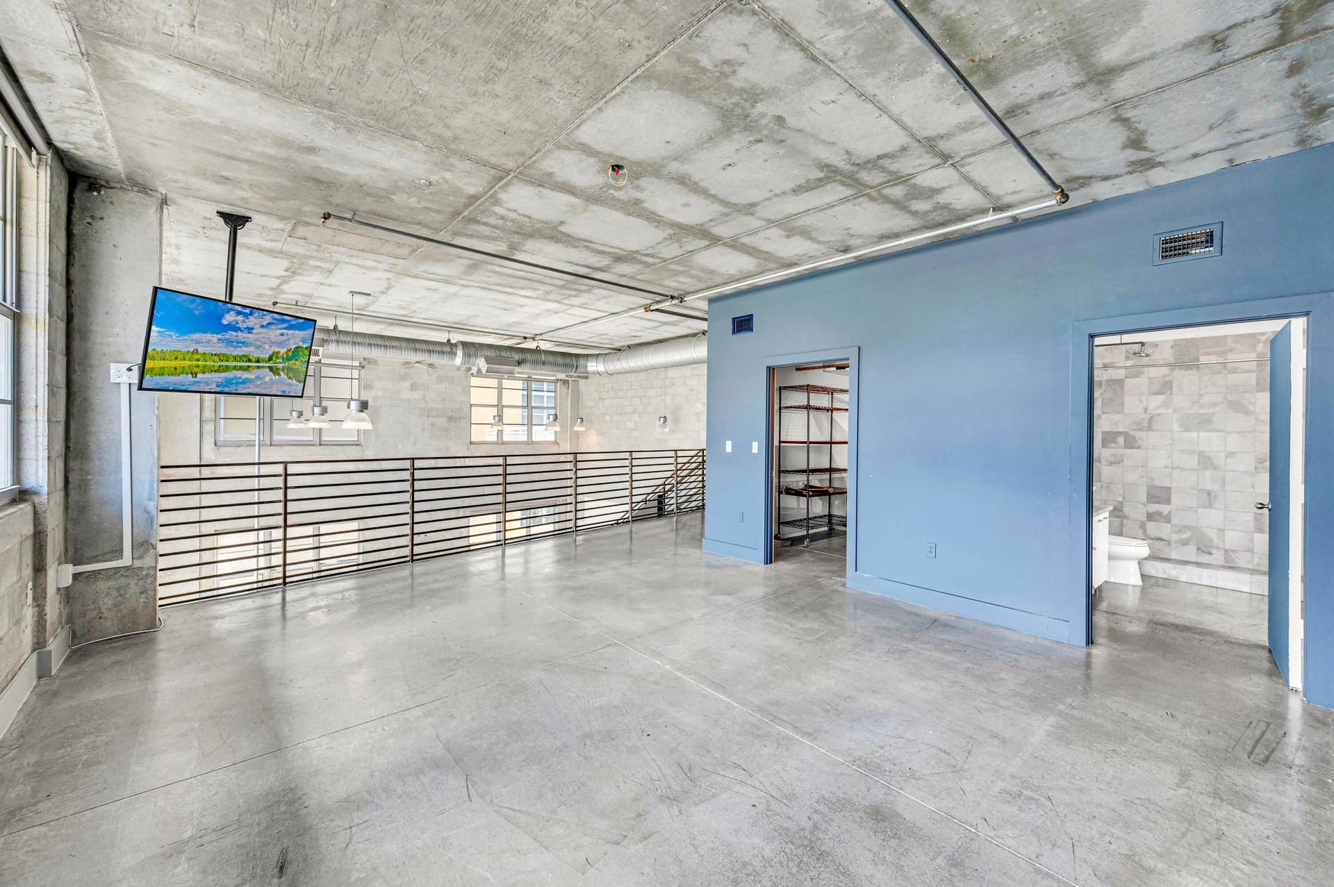 445 N ANDREWS #301-30