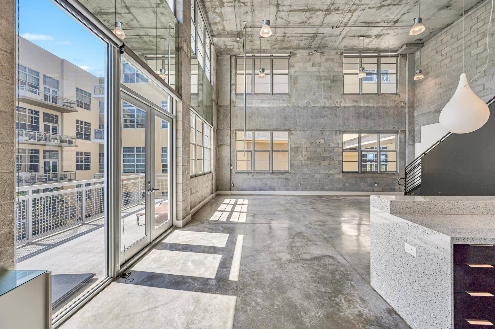 445 N ANDREWS #301-12