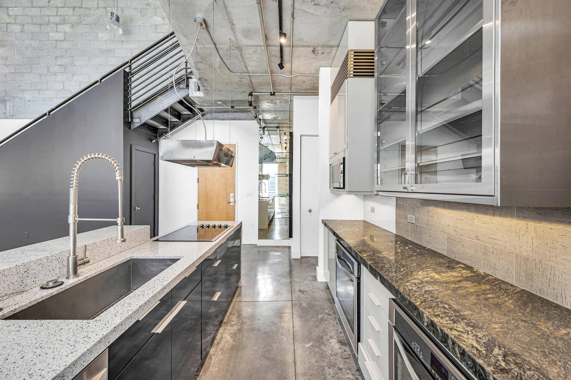445 N ANDREWS #301-9