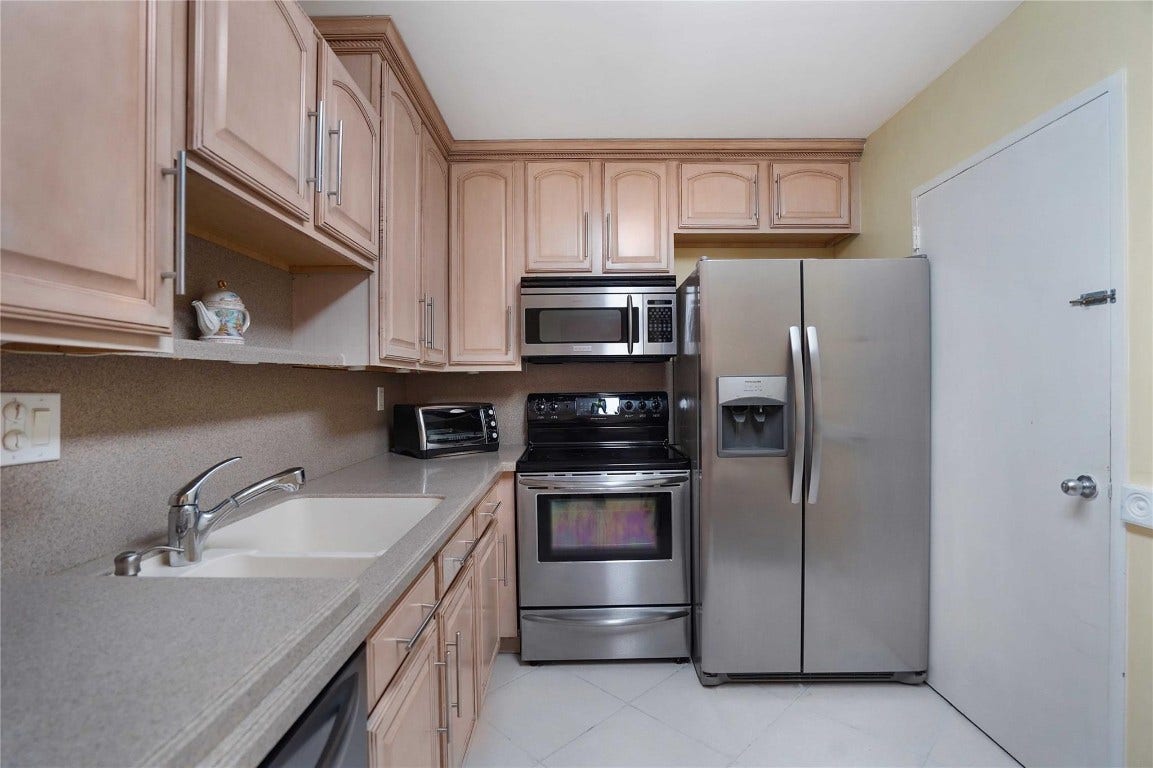 4250 Galt Ocean Drive, #5A, Fort Lauderdale, Fort Lauderdale, FL 33308 4250 Galt Ocean Drive, #5A, Fort Lauderdale, Fort Lauderdale, FL 33308
