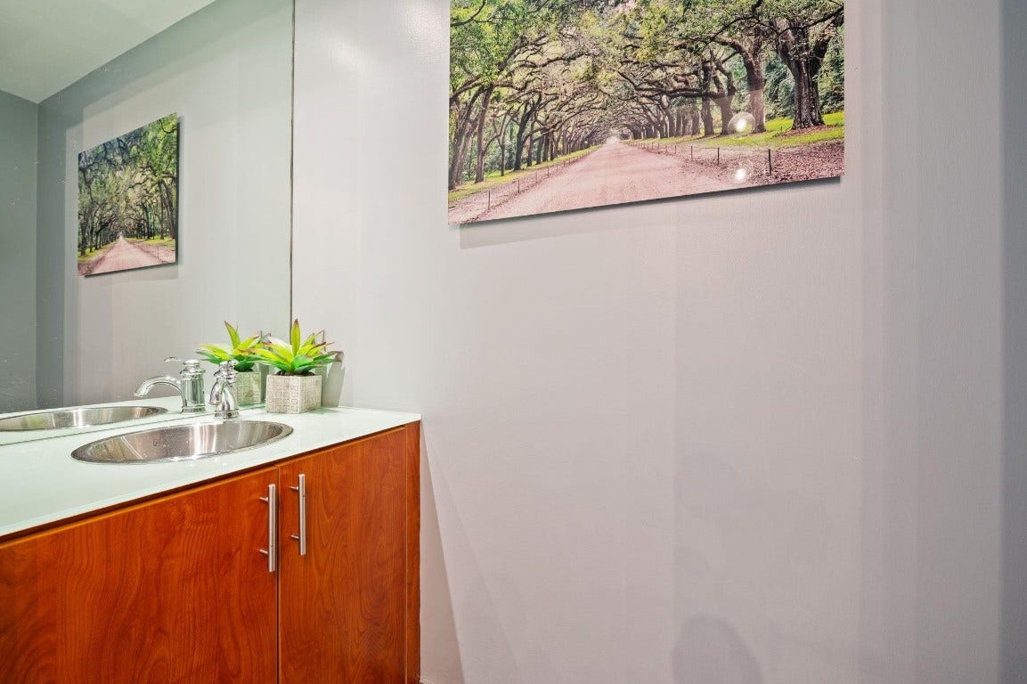 315 NE 3rd Avenue, #1907, Fort Lauderdale, FL 33301 315 NE 3rd Avenue, #1907, Fort Lauderdale, FL 33301