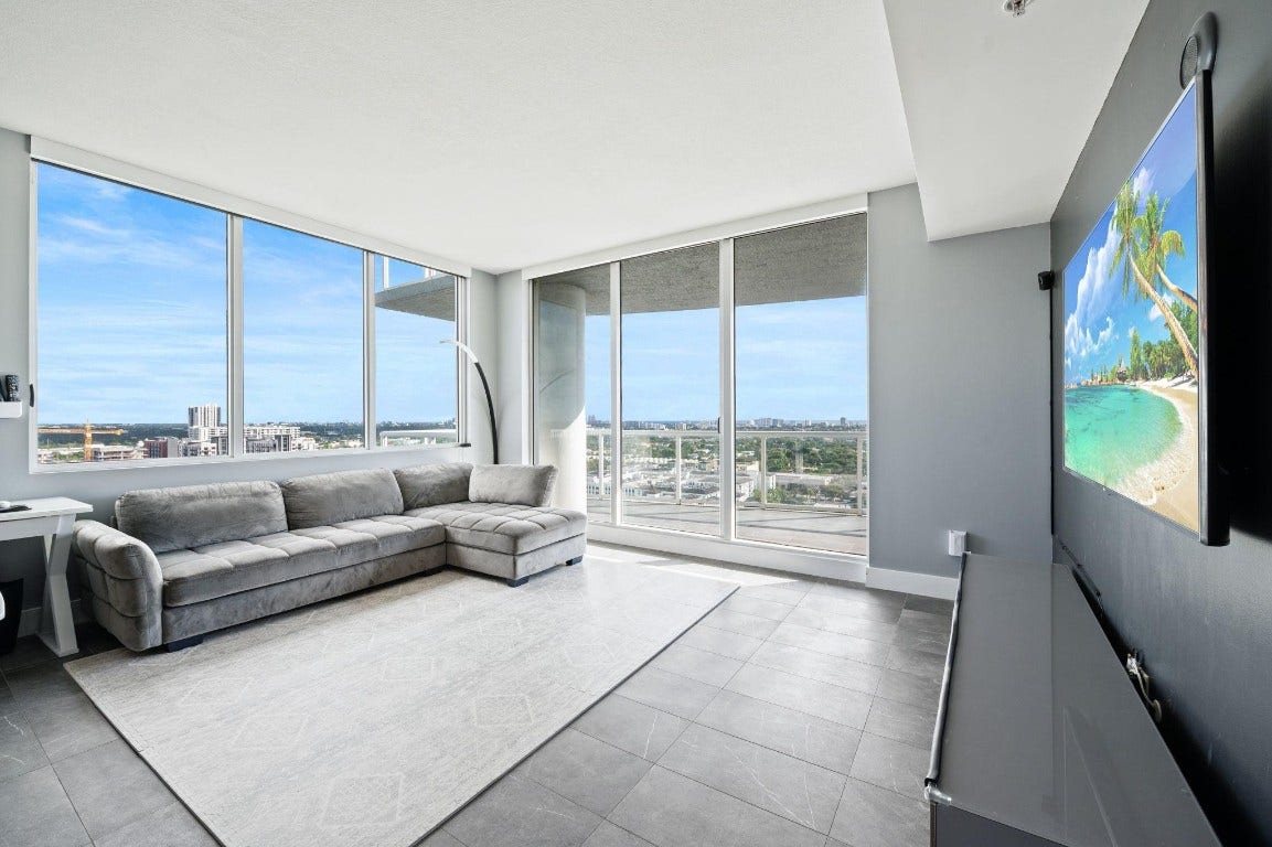 315 NE 3rd Avenue, #1907, Fort Lauderdale, FL 33301 315 NE 3rd Avenue, #1907, Fort Lauderdale, FL 33301