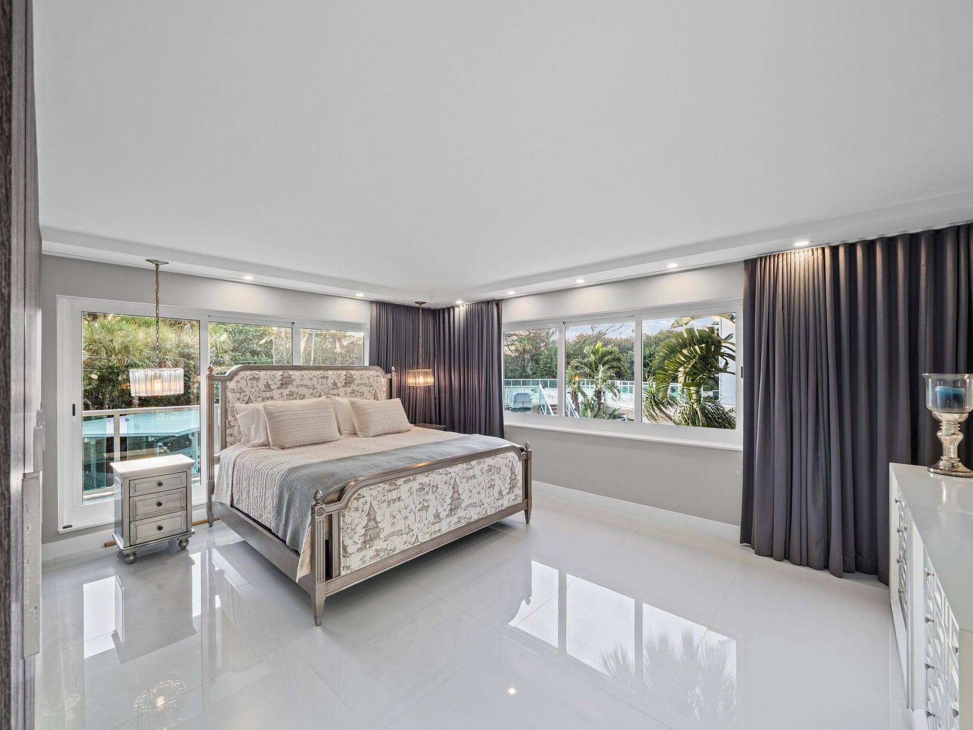 1151 N Fort Lauderdale Beach Boulevard, #1c, Fort Lauderdale, Fort Lauderdale, FL 33304 #1 Main with pool view