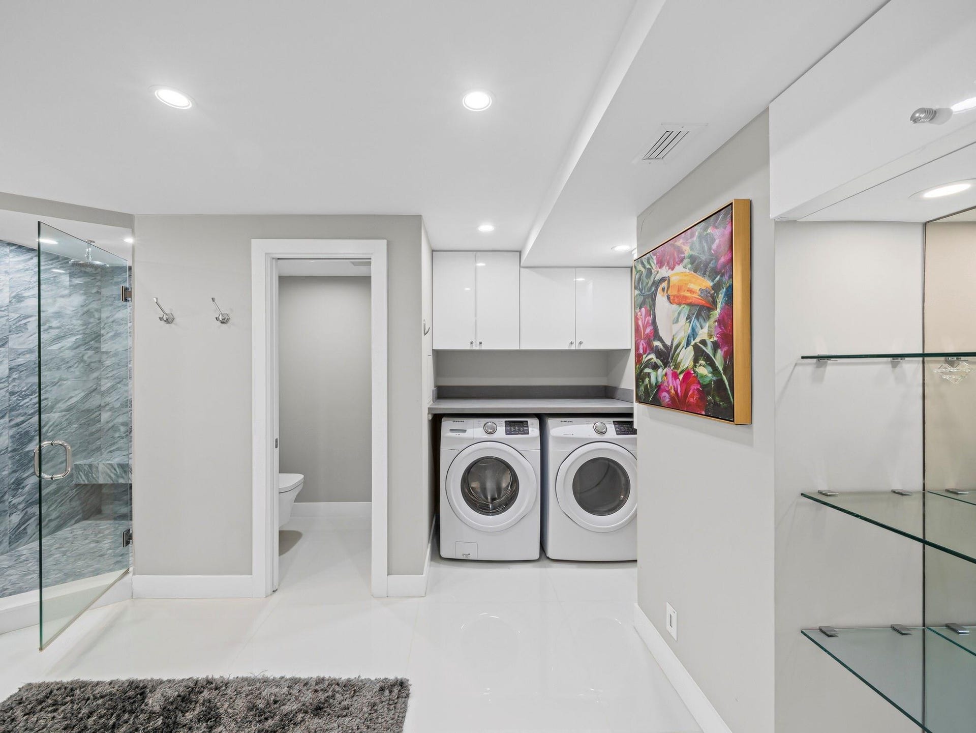 1151 N Fort Lauderdale Beach Boulevard, #1c, Fort Lauderdale, Fort Lauderdale, FL 33304 in main bathroom