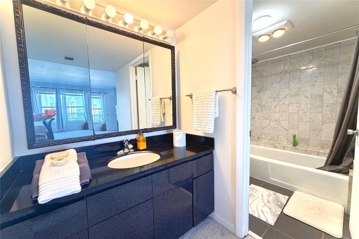 3500 Galt Ocean Drive, #909, Fort Lauderdale, FL 33308