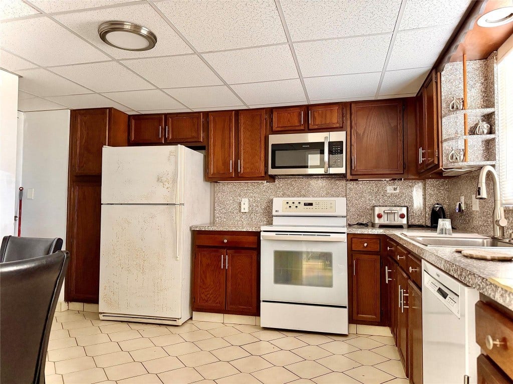 3500 Galt Ocean Drive, #909, Fort Lauderdale, FL 33308