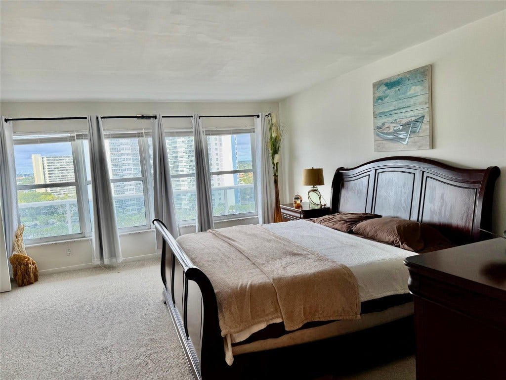 3500 Galt Ocean Drive, #909, Fort Lauderdale, FL 33308