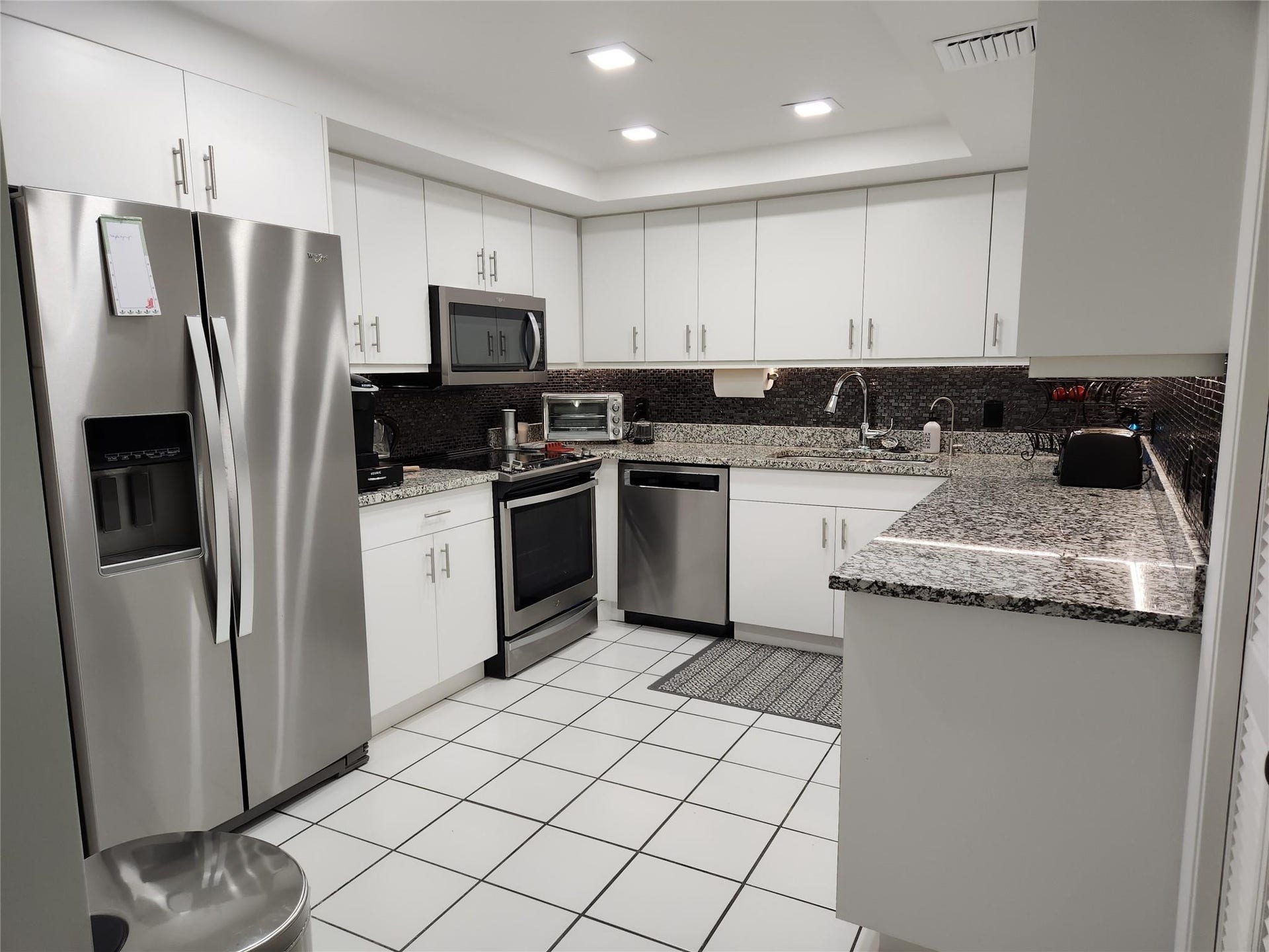 Newly remodeled Kitchen
