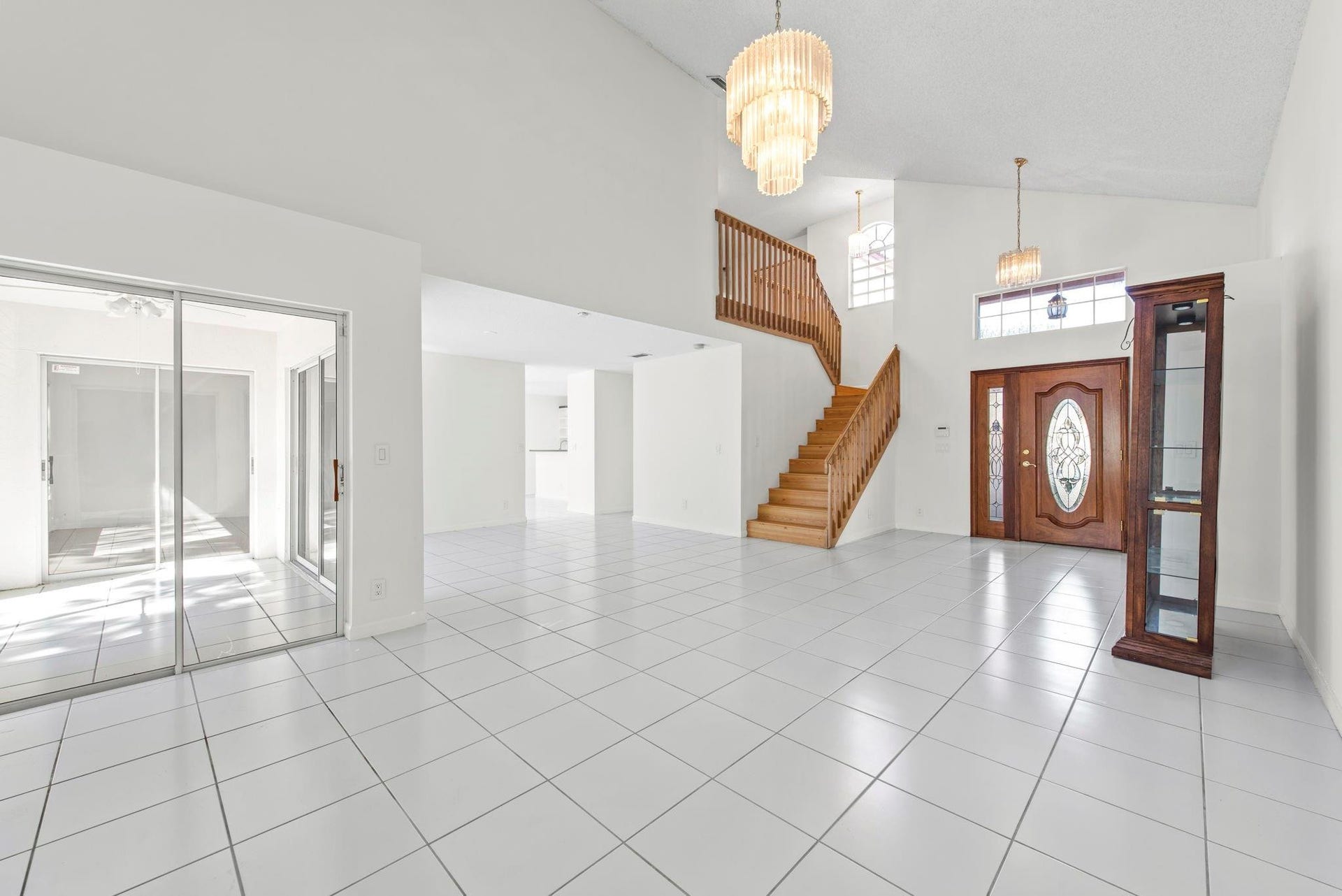 10320 NW 10th Court, Plantation, FL 33322 Living/Dining