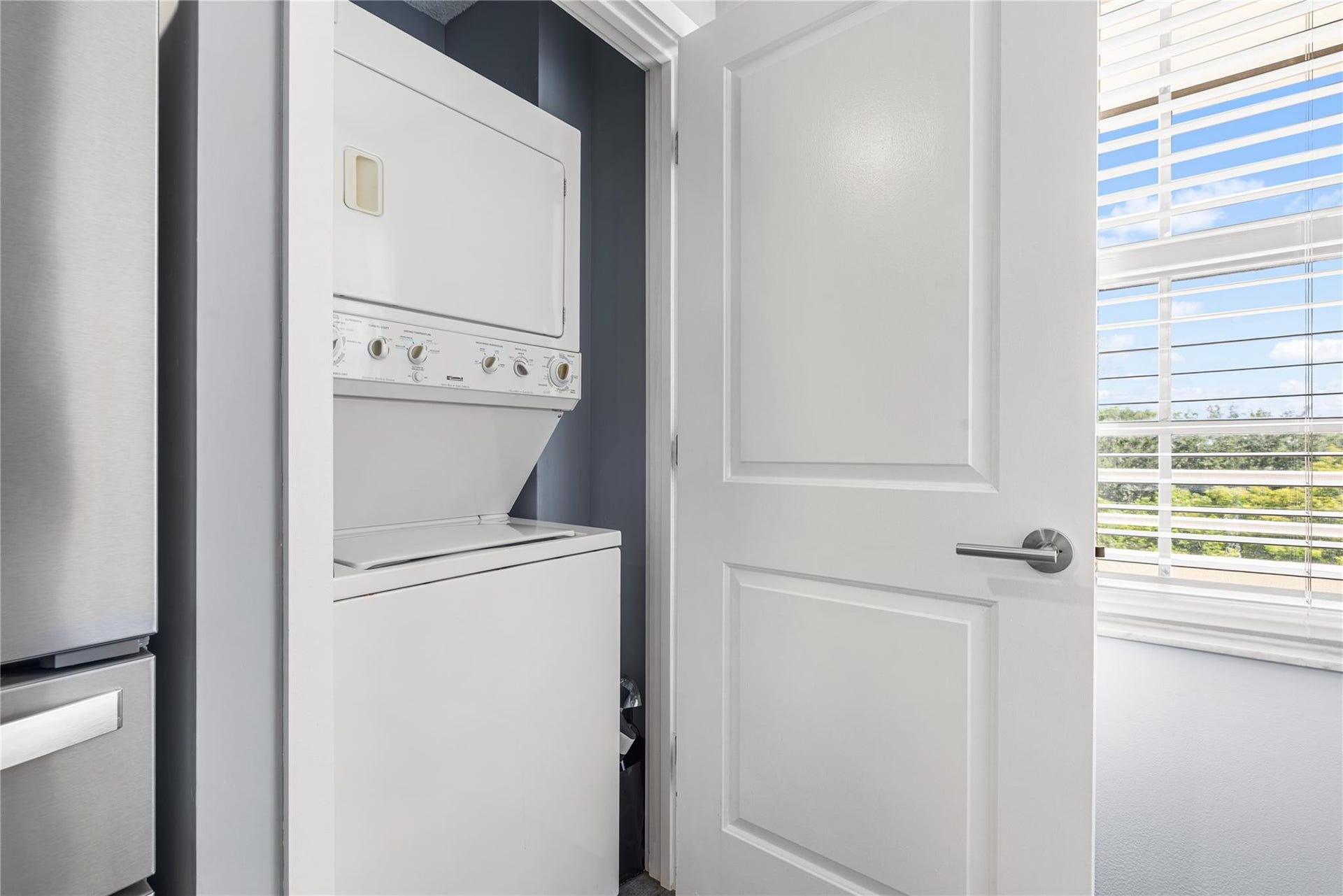 535 Oaks Drive, #404, Pompano Beach, FL 33069 Photo 4