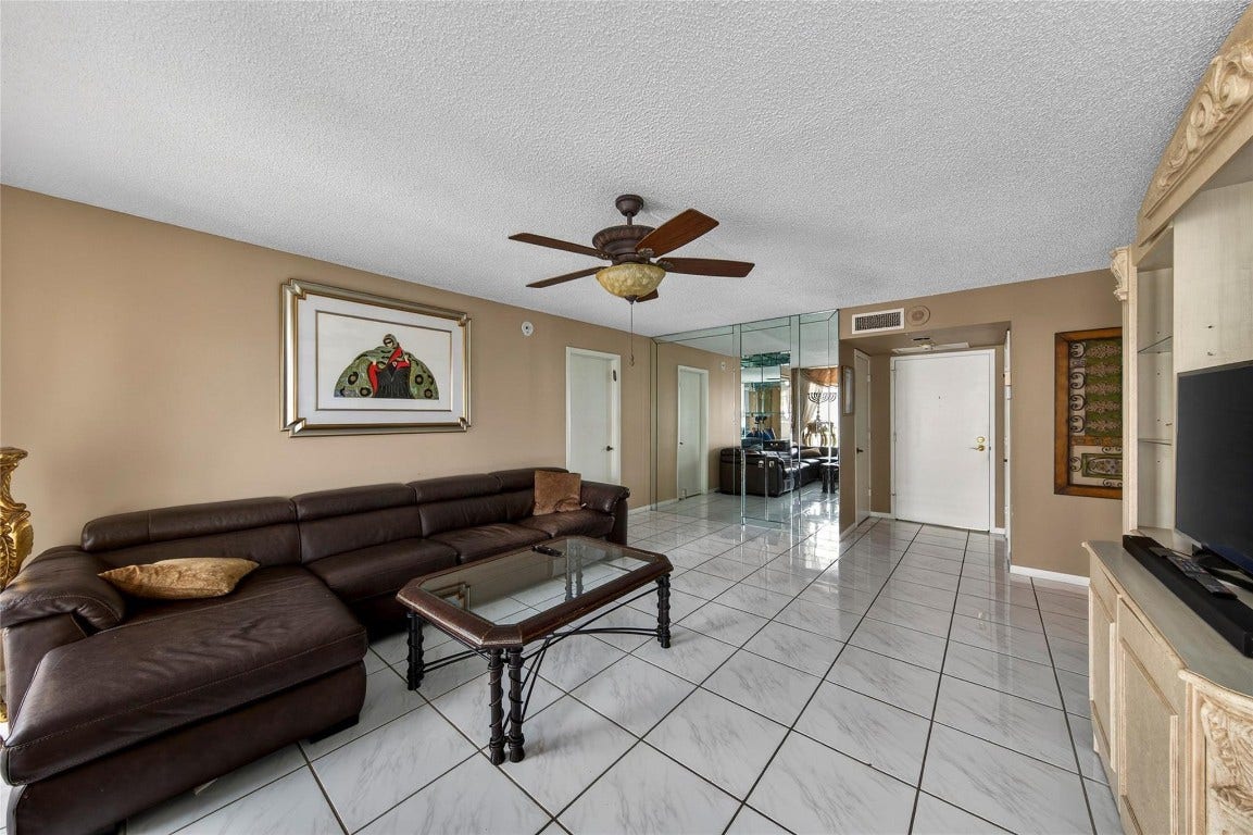 1010 S Ocean Boulevard, #1711, Pompano Beach, FL 33062