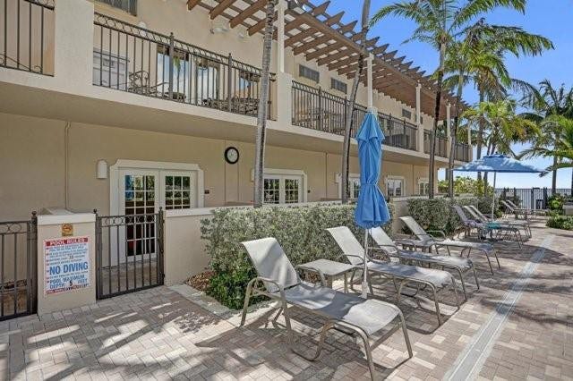 2011 N Ocean Boulevard, #1406N, Fort Lauderdale, FL 33305 Privately owned Cabanas