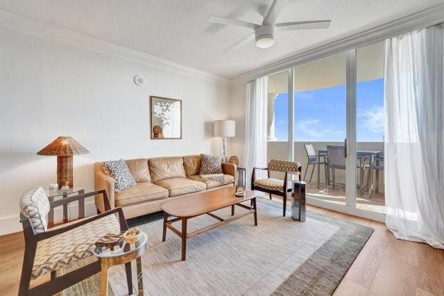 2011 N Ocean Boulevard, #1406N, Fort Lauderdale, FL 33305 Ocean Breezes
