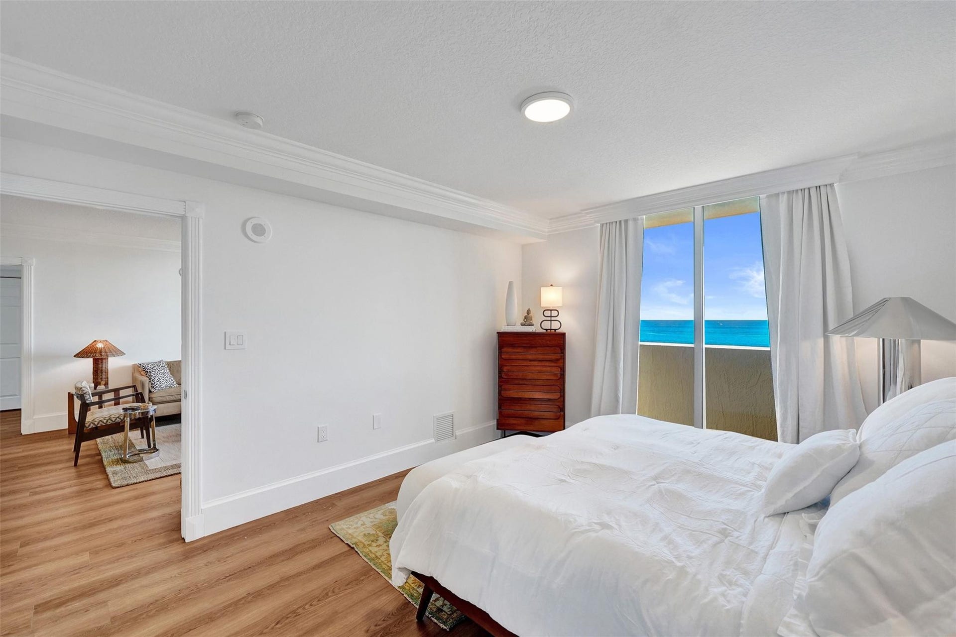 2011 N Ocean Boulevard, #1406N, Fort Lauderdale, FL 33305 Spacious Light Filled