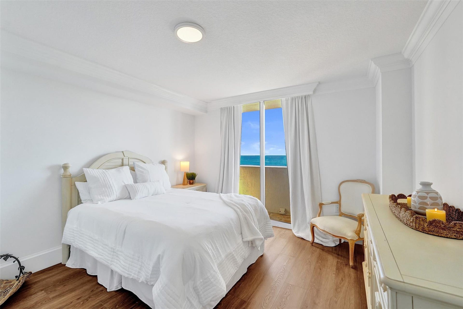 2011 N Ocean Boulevard, #1406N, Fort Lauderdale, FL 33305 Guest BR w/Balcony Views