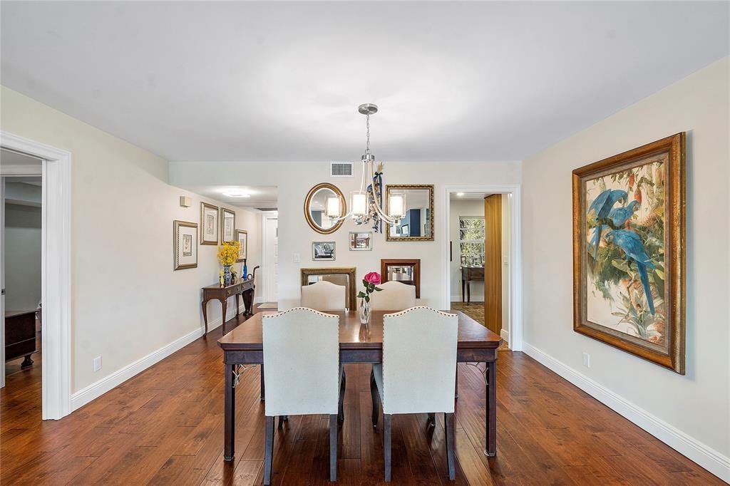 804 Cypress Grove Lane, #407, Pompano Beach, FL 33069 Smooth flat ceilings.