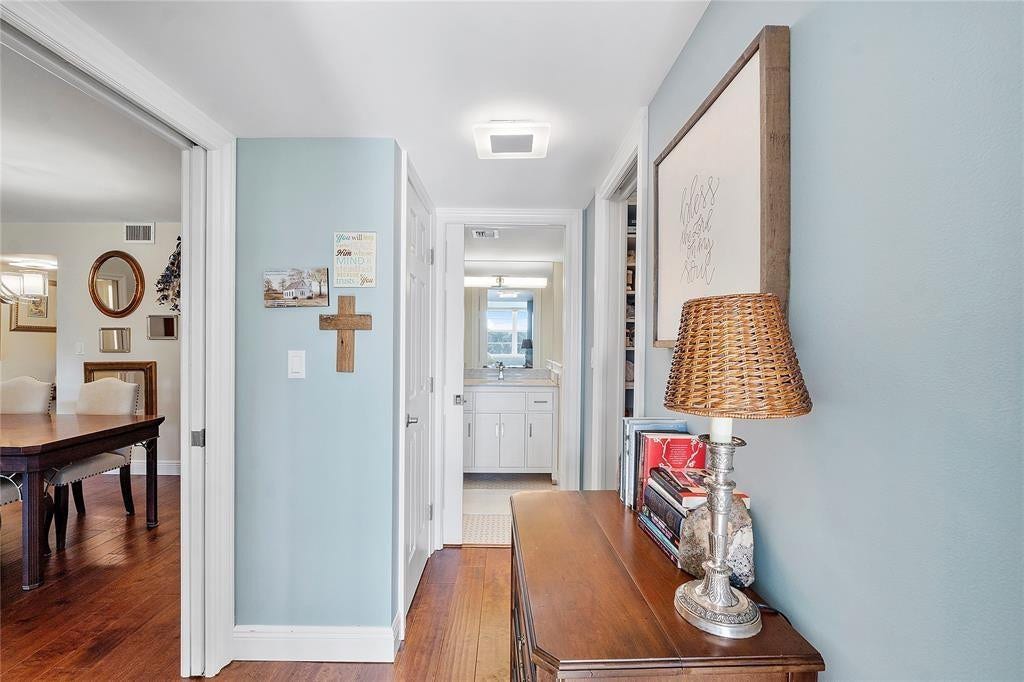 804 Cypress Grove Lane, #407, Pompano Beach, FL 33069 Master en suite wing.Pocketdoor makes it very private.