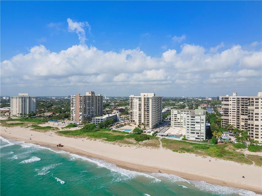 1900 S Ocean Boulevard, #14l, Lauderdale By The Sea, FL 33062 A wider view before the boardwalk