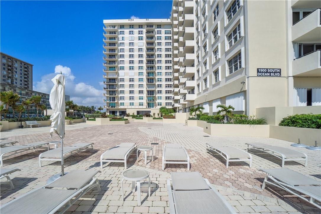 1900 S Ocean Boulevard, #14l, Lauderdale By The Sea, FL 33062 View of freshly painted building from pool deck
