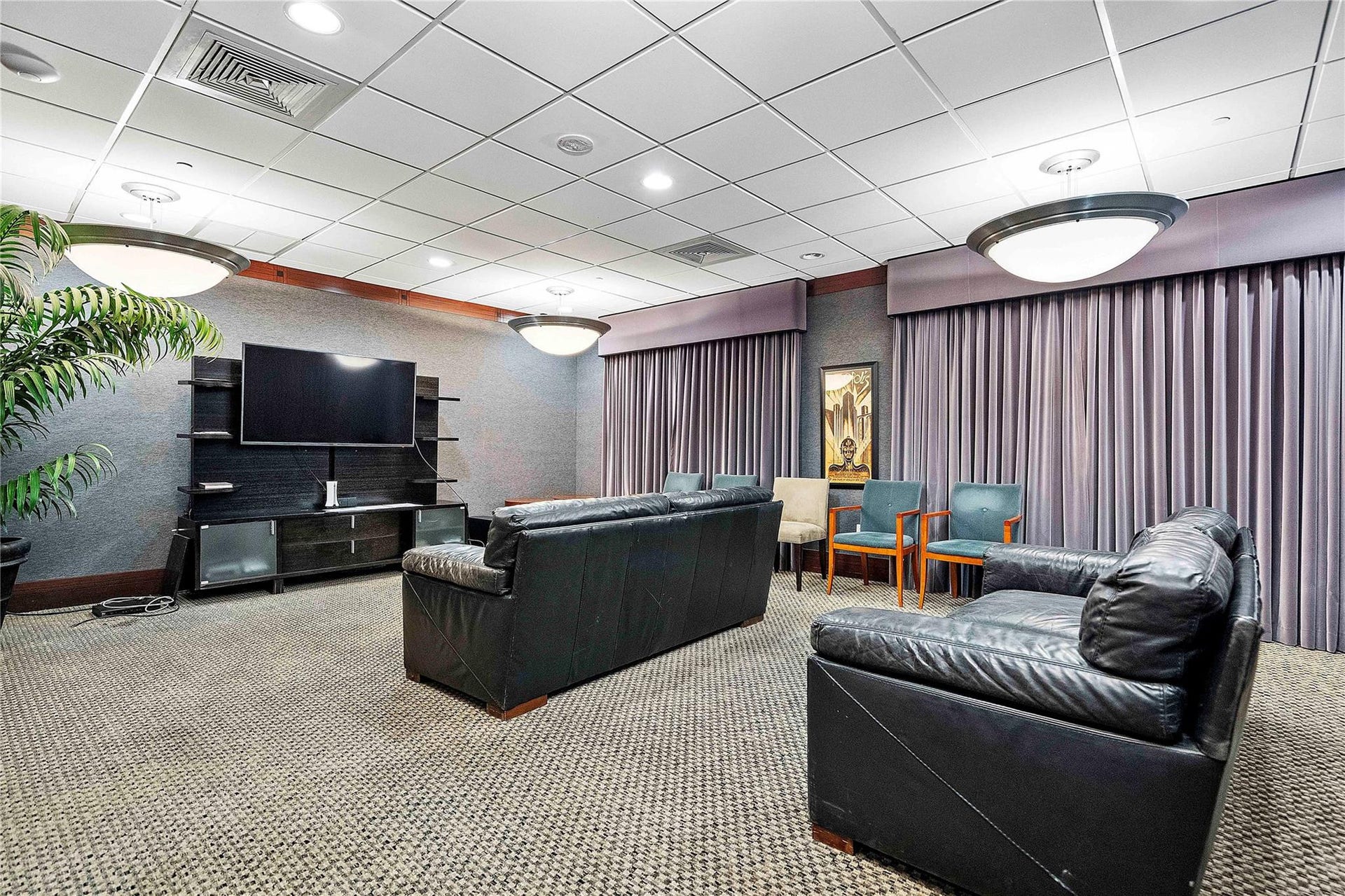 1900 S Ocean Boulevard, #14l, Lauderdale By The Sea, FL 33062 Movie theater