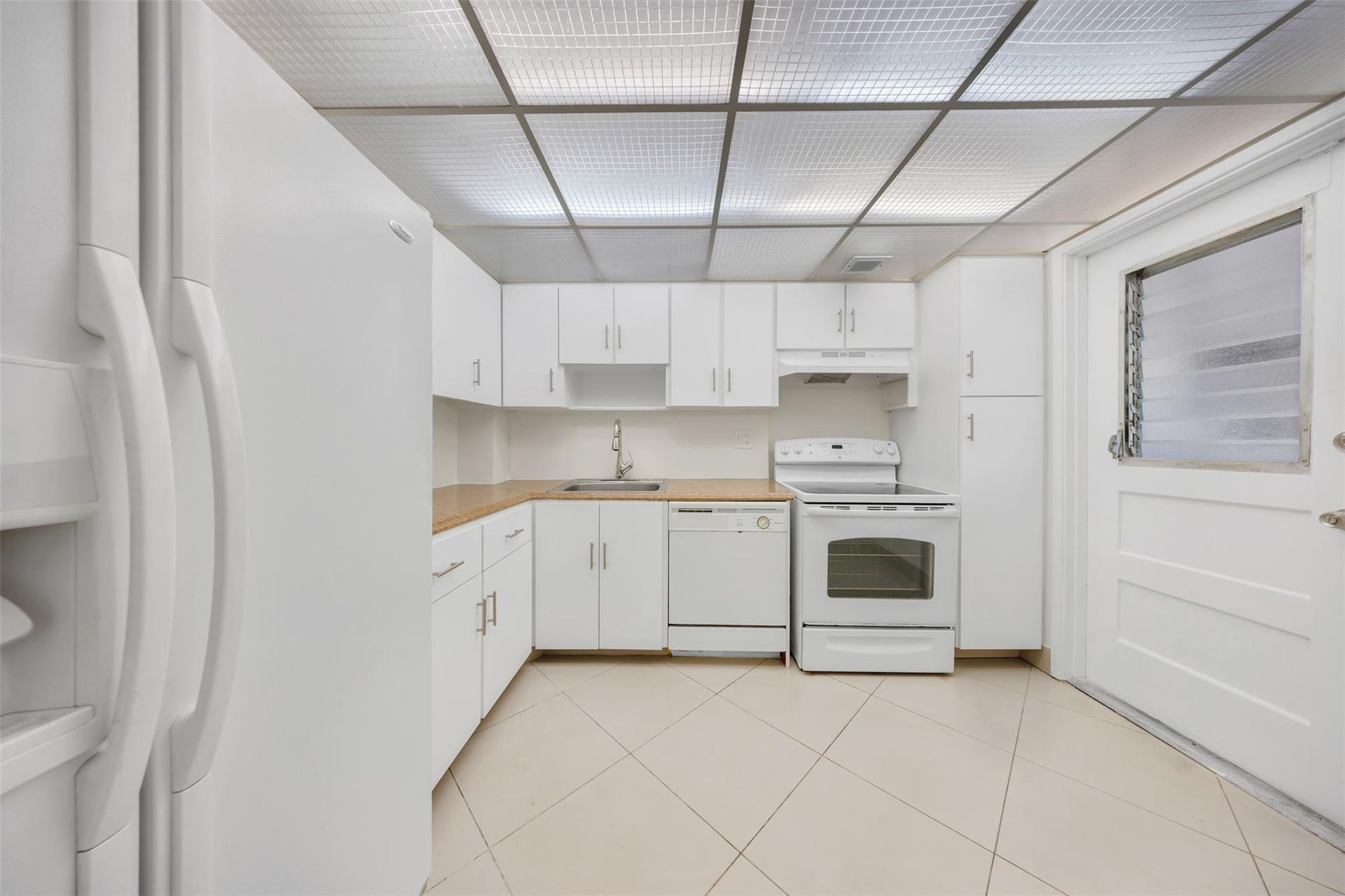 2850 N Palm Aire Drive, #104, Pompano Beach, FL 33069 Photo 5