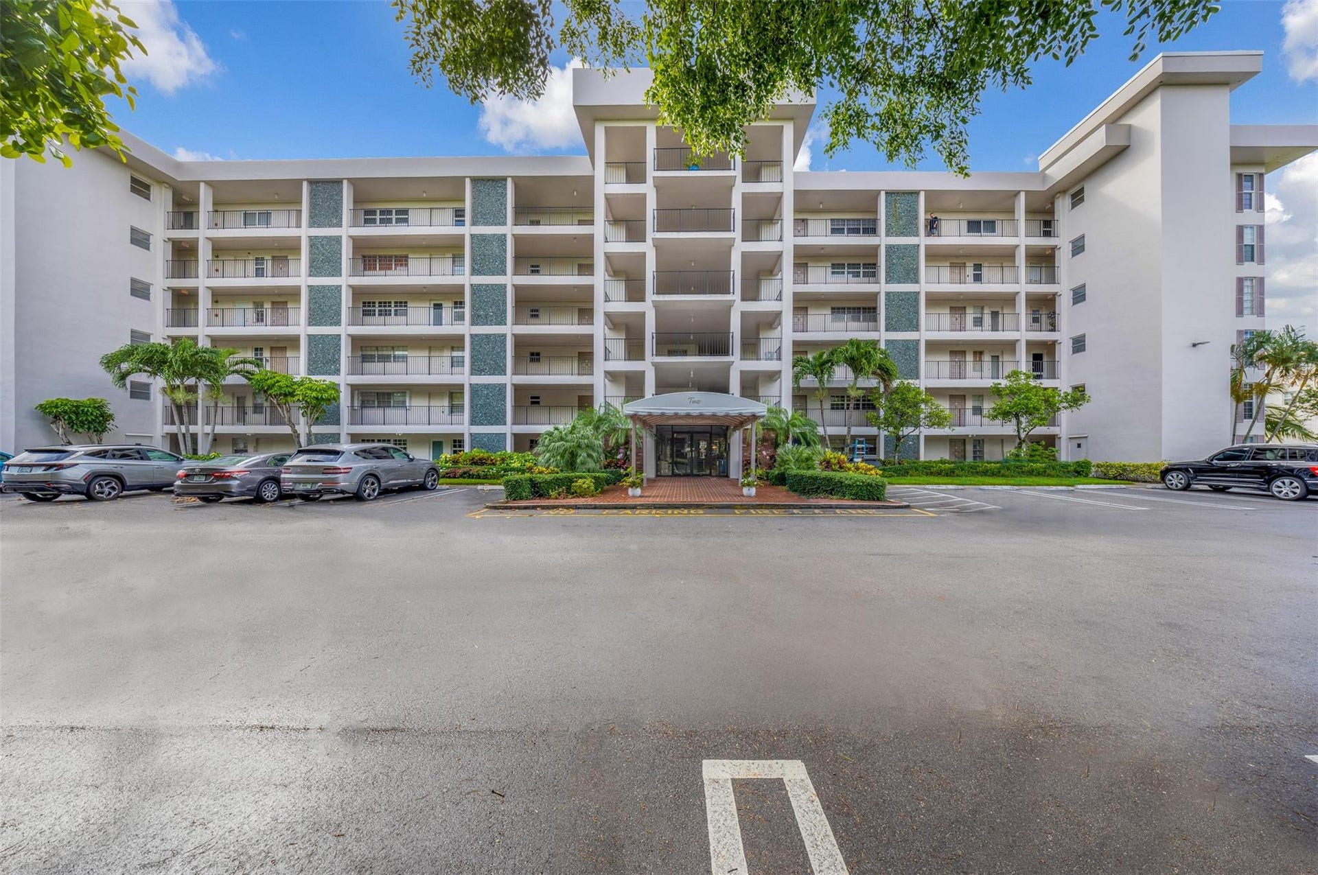 2850 N Palm Aire Drive, #104, Pompano Beach, FL 33069 Photo 1