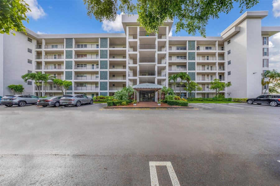 Property photo for 2850 N Palm Aire Drive, #104, Pompano Beach, FL