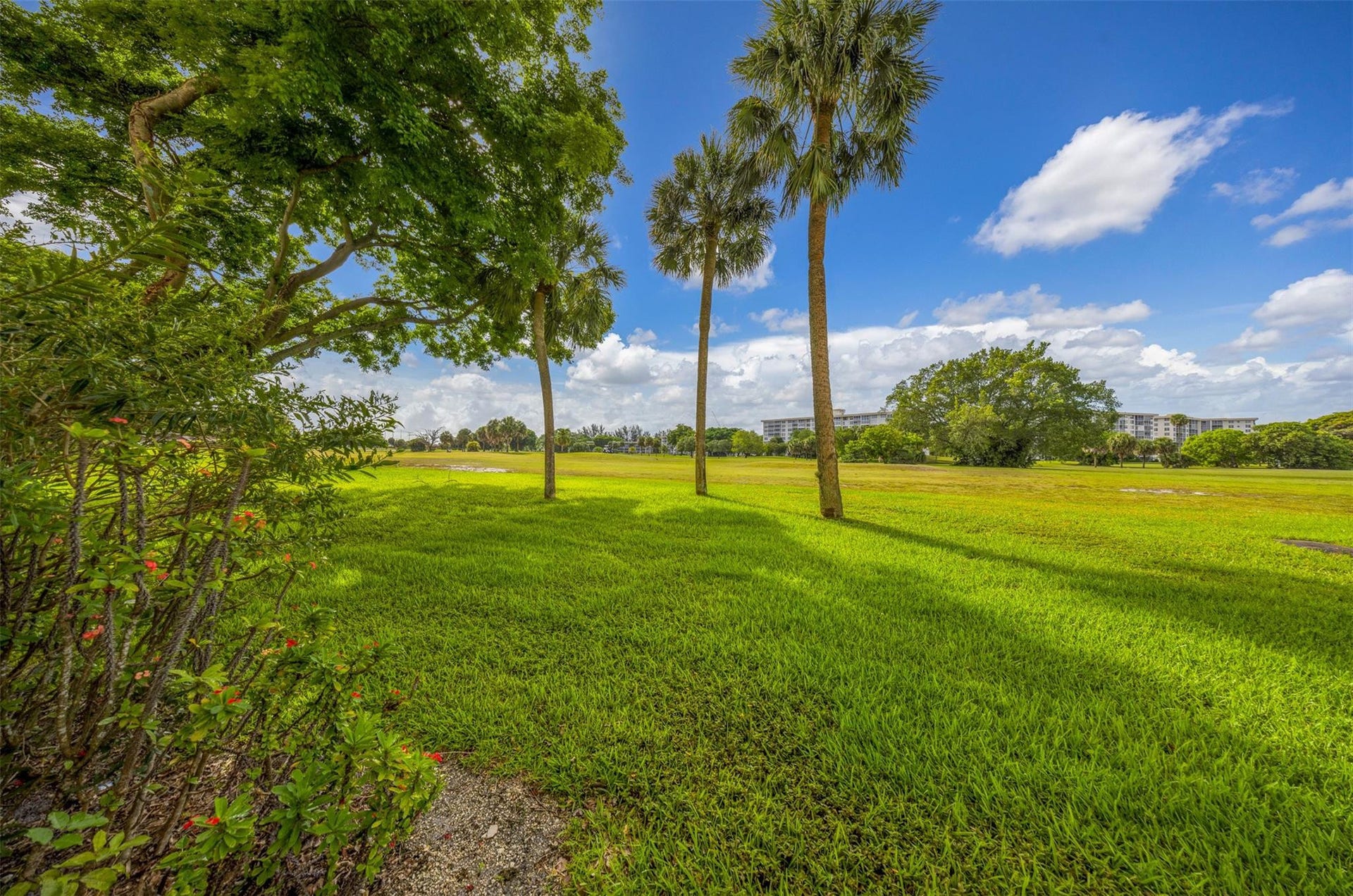 2850 N Palm Aire Drive, #104, Pompano Beach, FL 33069 Photo 21